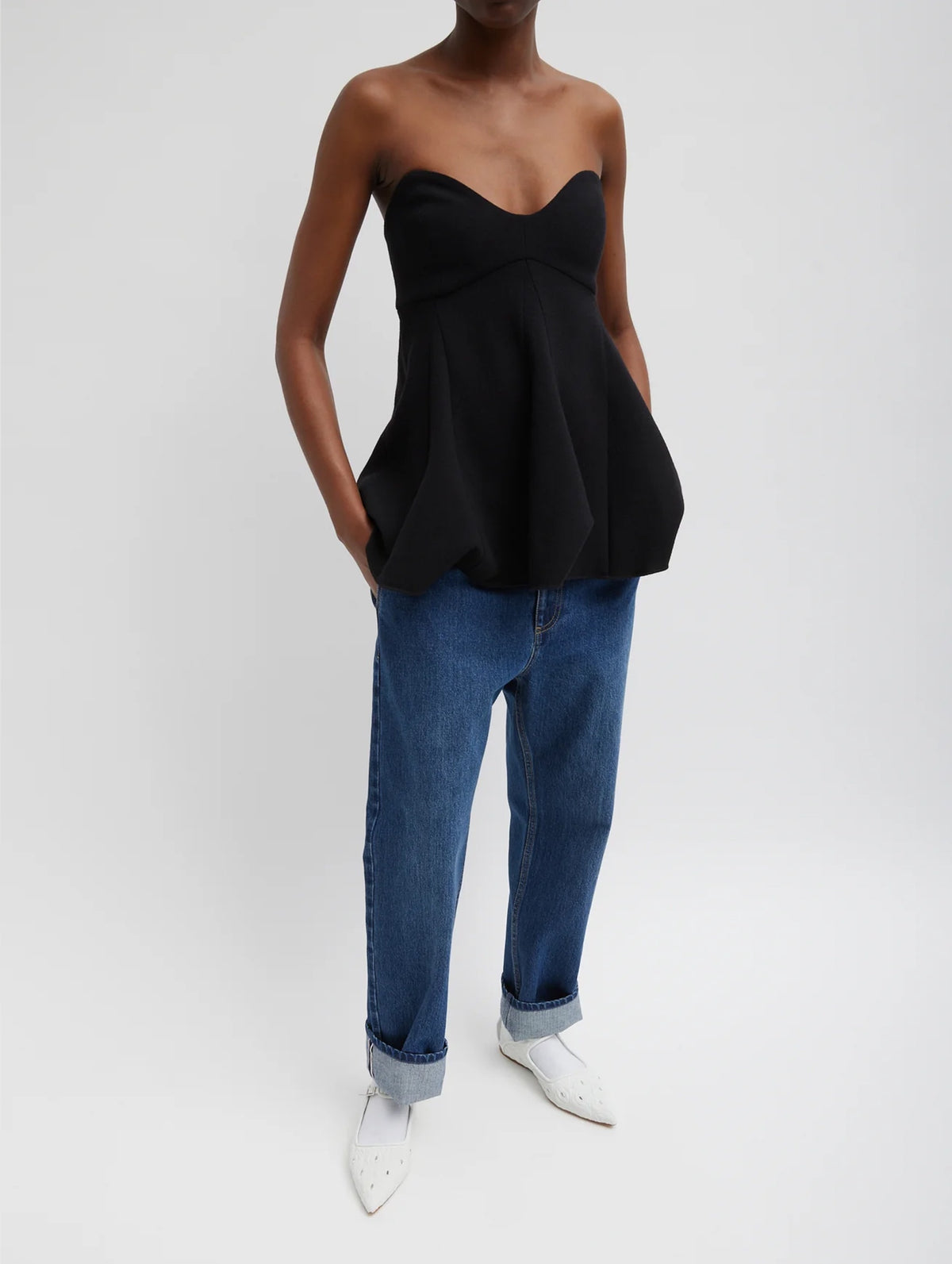 Melee Crepee Strapless Top in Black