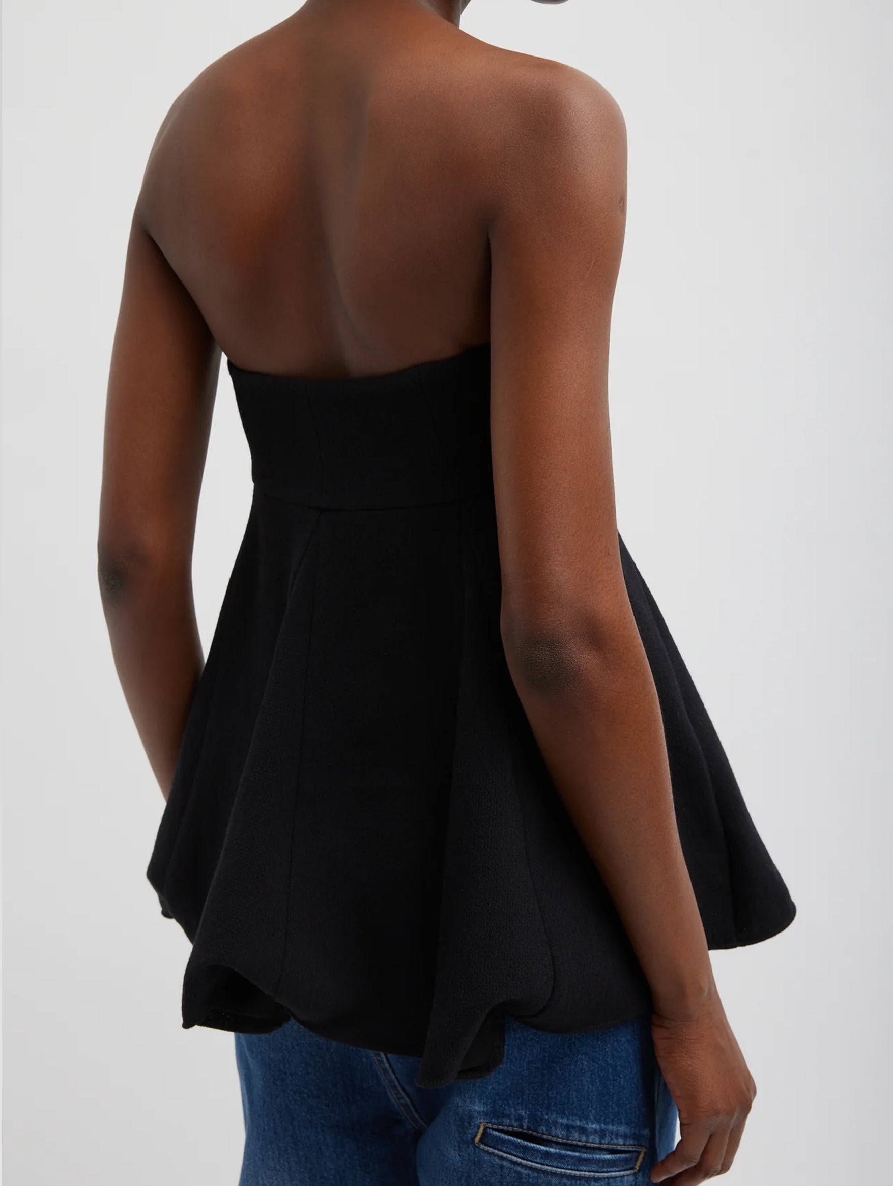 Melee Crepee Strapless Top in Black