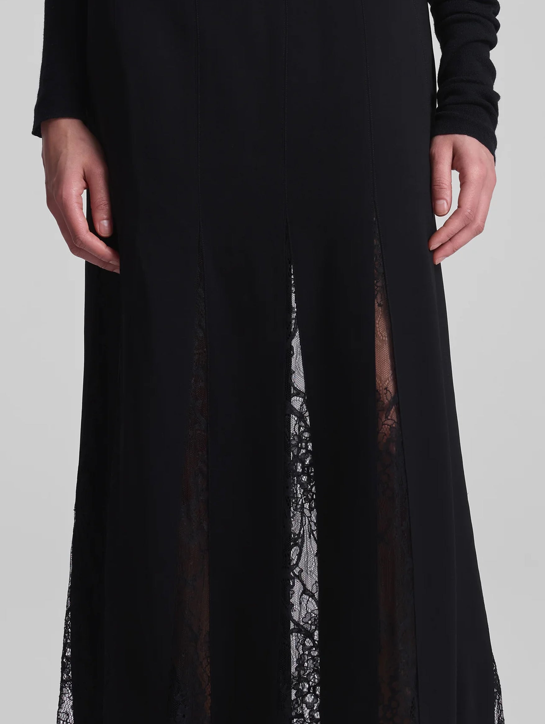 Mira Lace Midi Skirt in Black