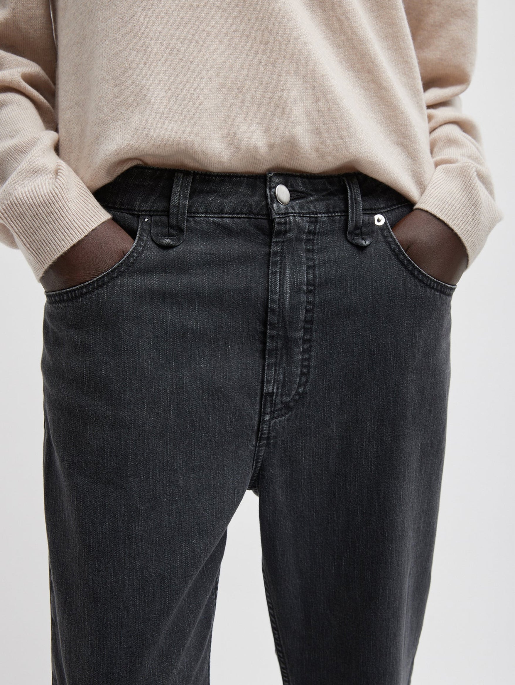 Mou Denim Clift Jean in Black