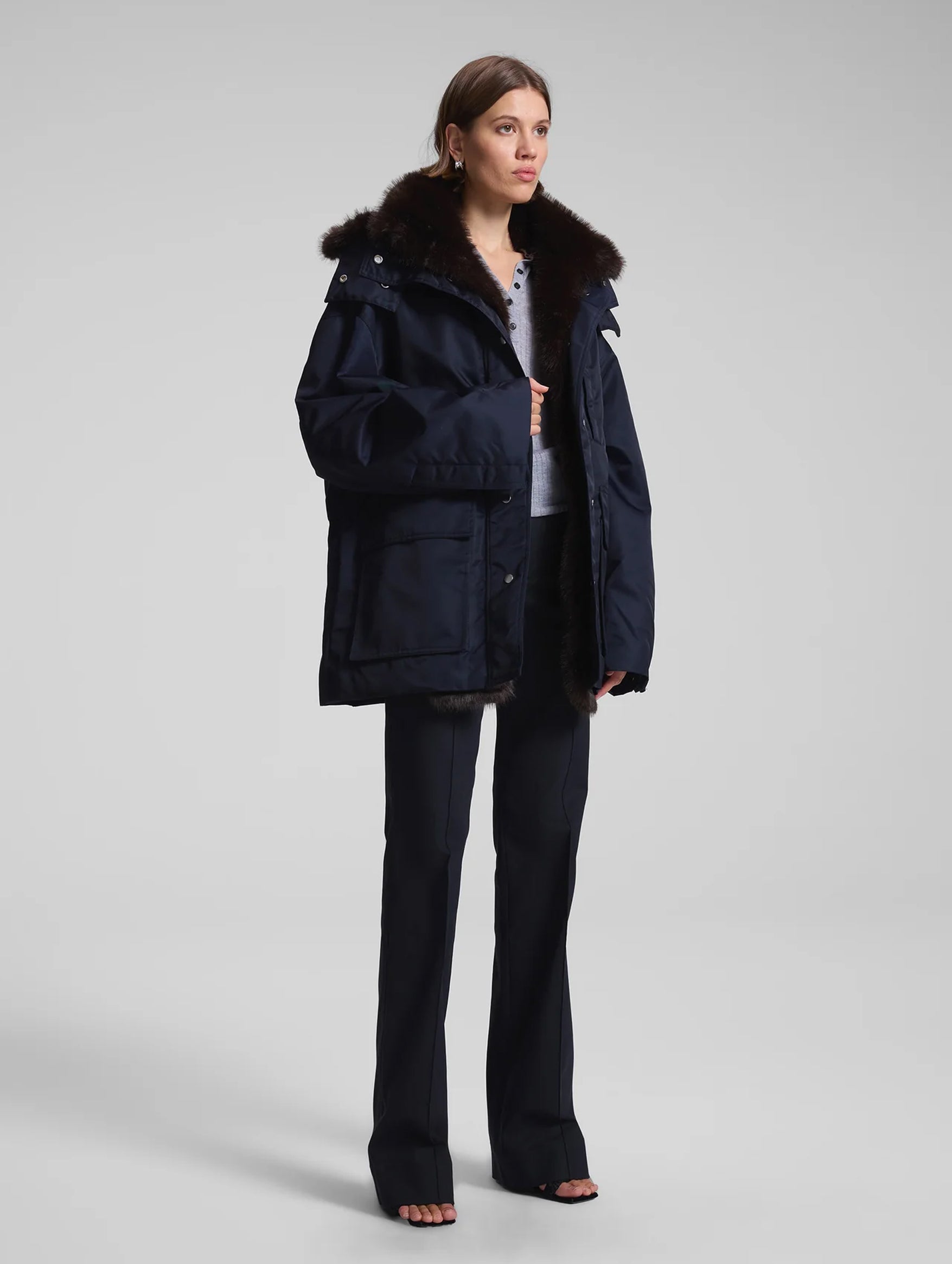 Nolan Faux Fur Trim Coat in Navy Romeo