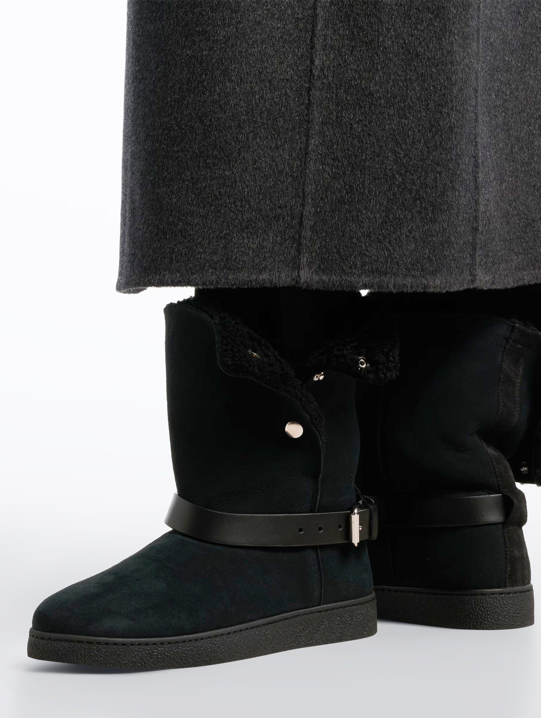 Nolyz Shearling Ankle Boots in Black