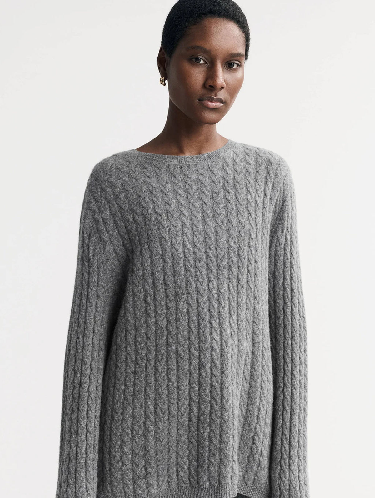 Oversized Cable Knit Cashmere Sweater in Grey