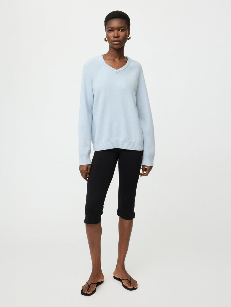 Oversized V-Neck in Ice Blue