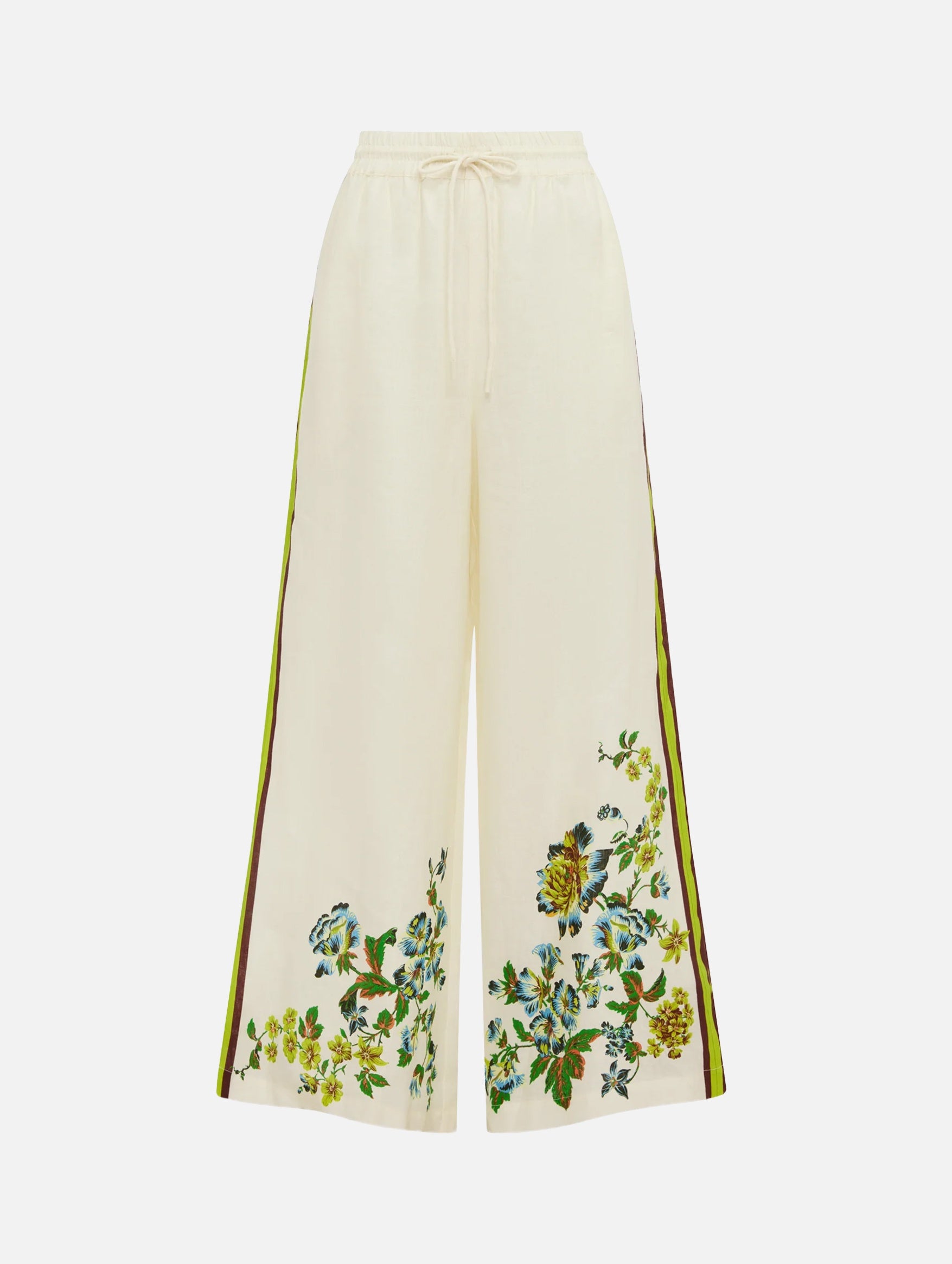 Phyllis Pant in Cream
