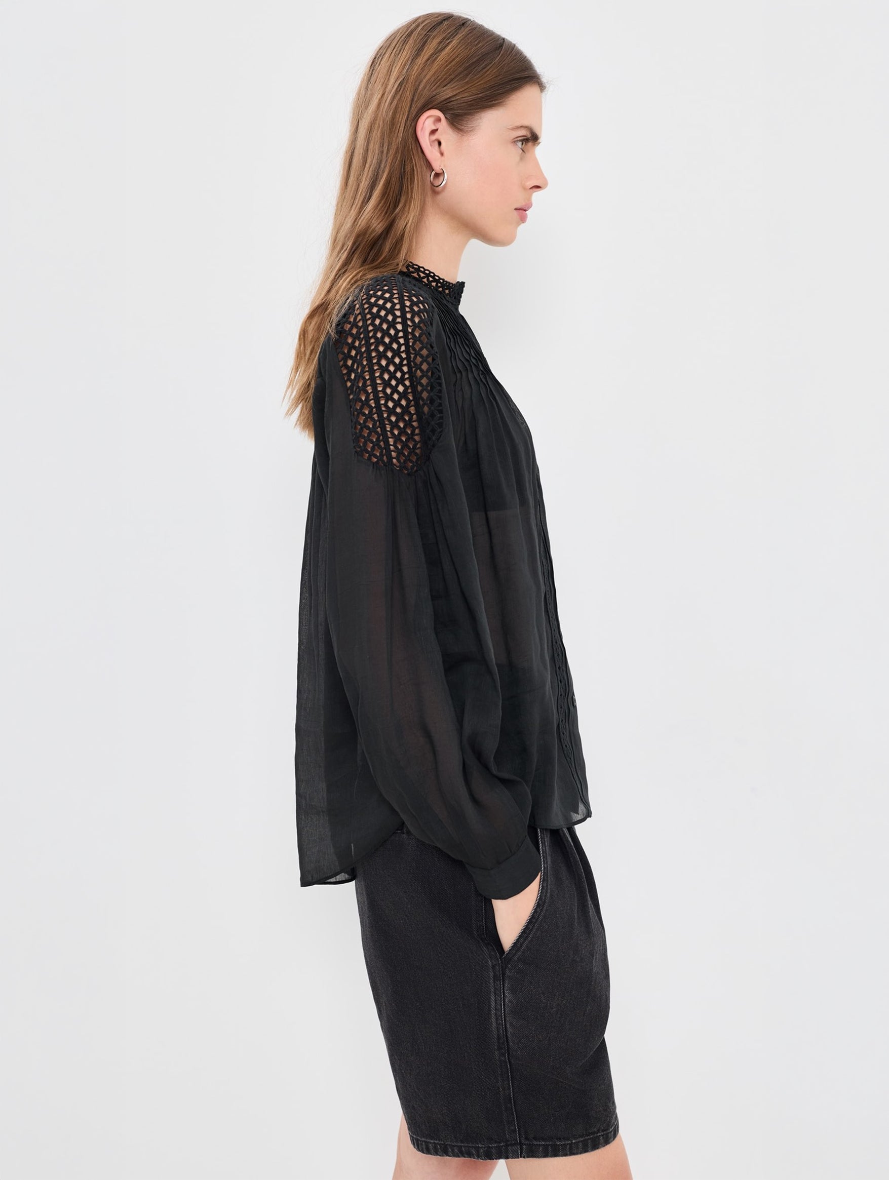 Polda Top in Black