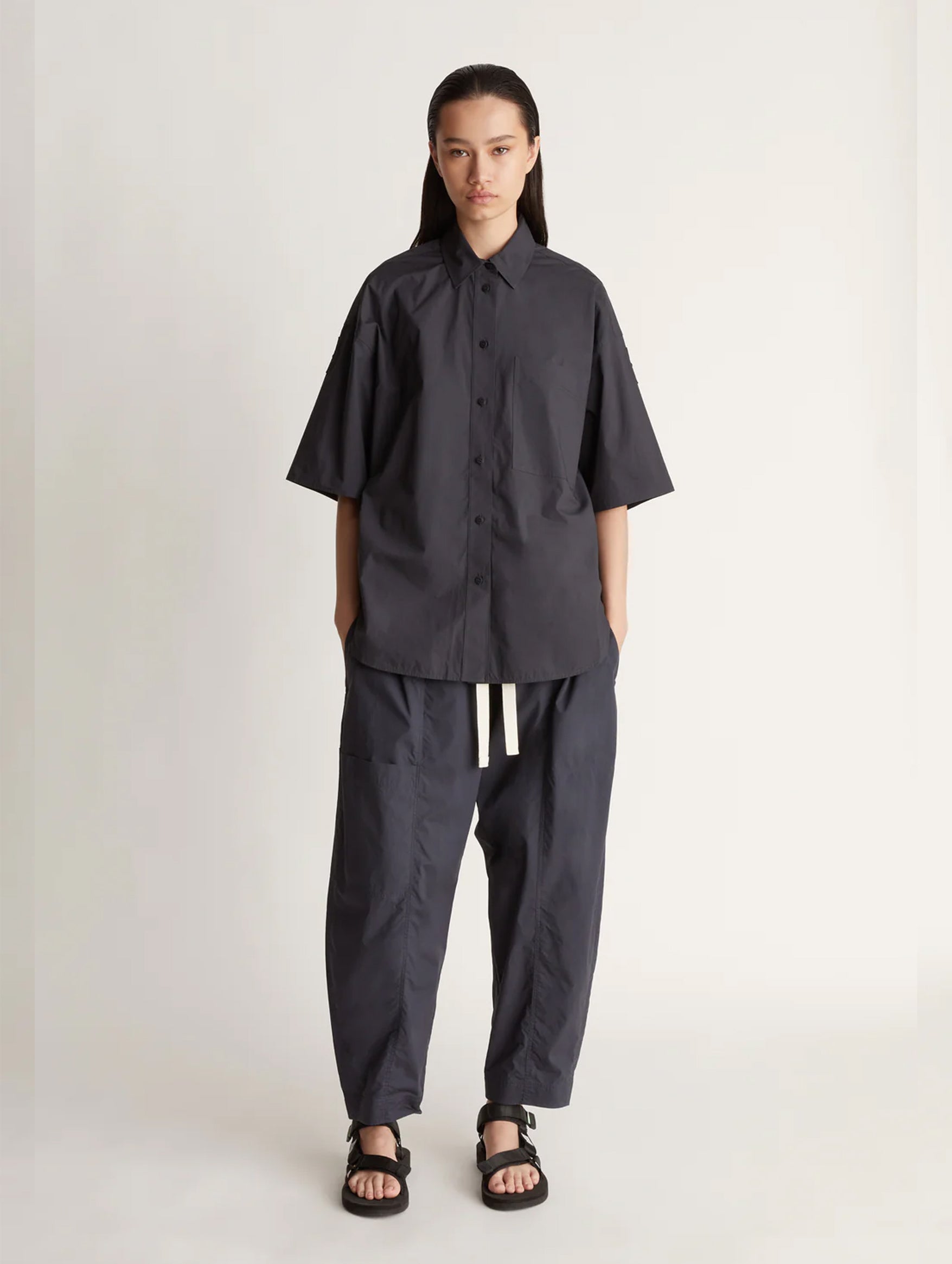 LM Poplin SS Shirt in Navy