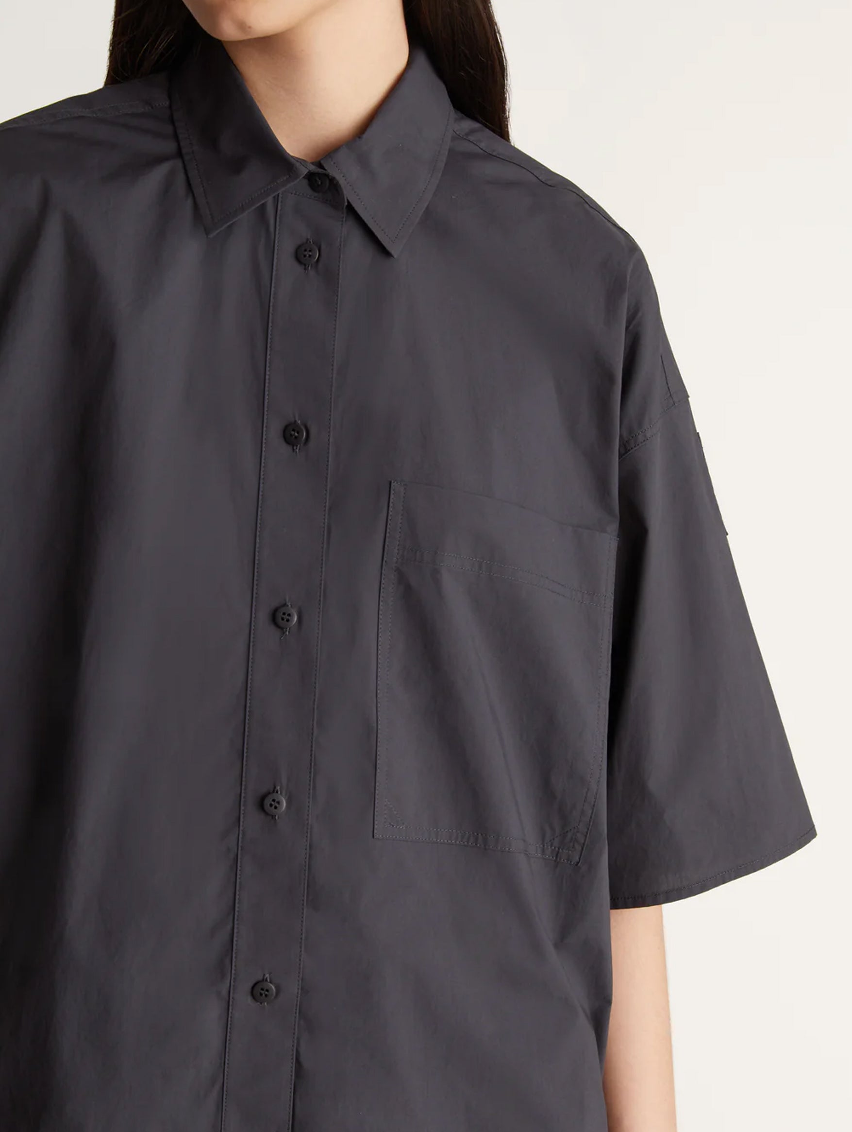 LM Poplin SS Shirt in Navy