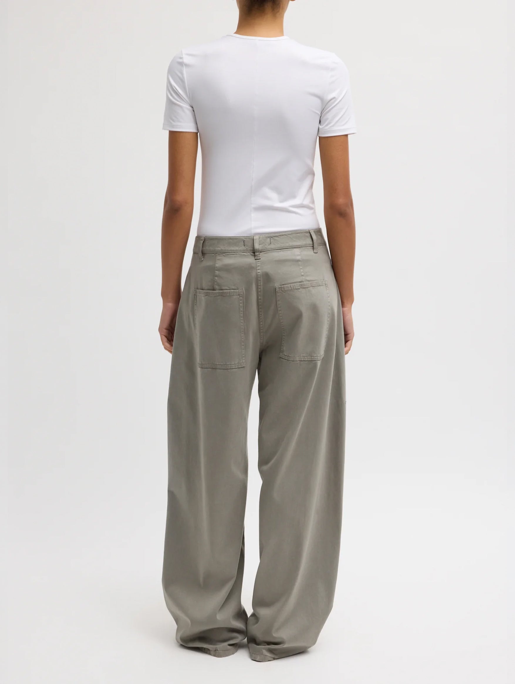 Reactive Garment Dyed Stretch Twill Sid Pant in Pewter (Regular)