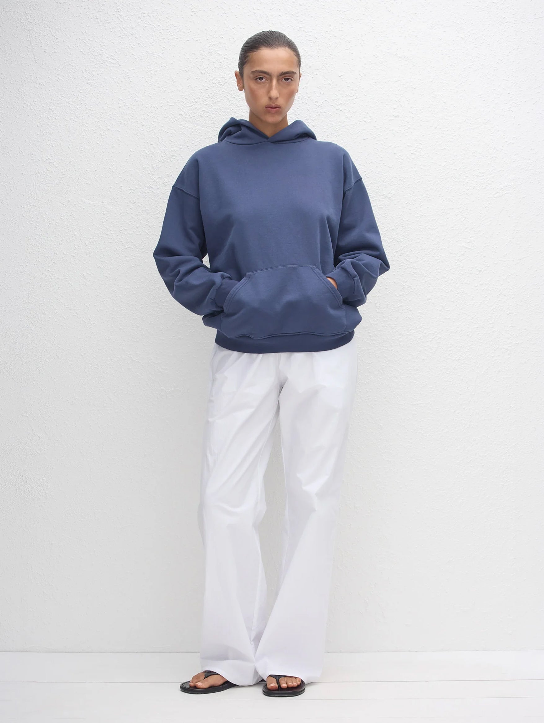 Relaxed Hoodie in Vintage Navy