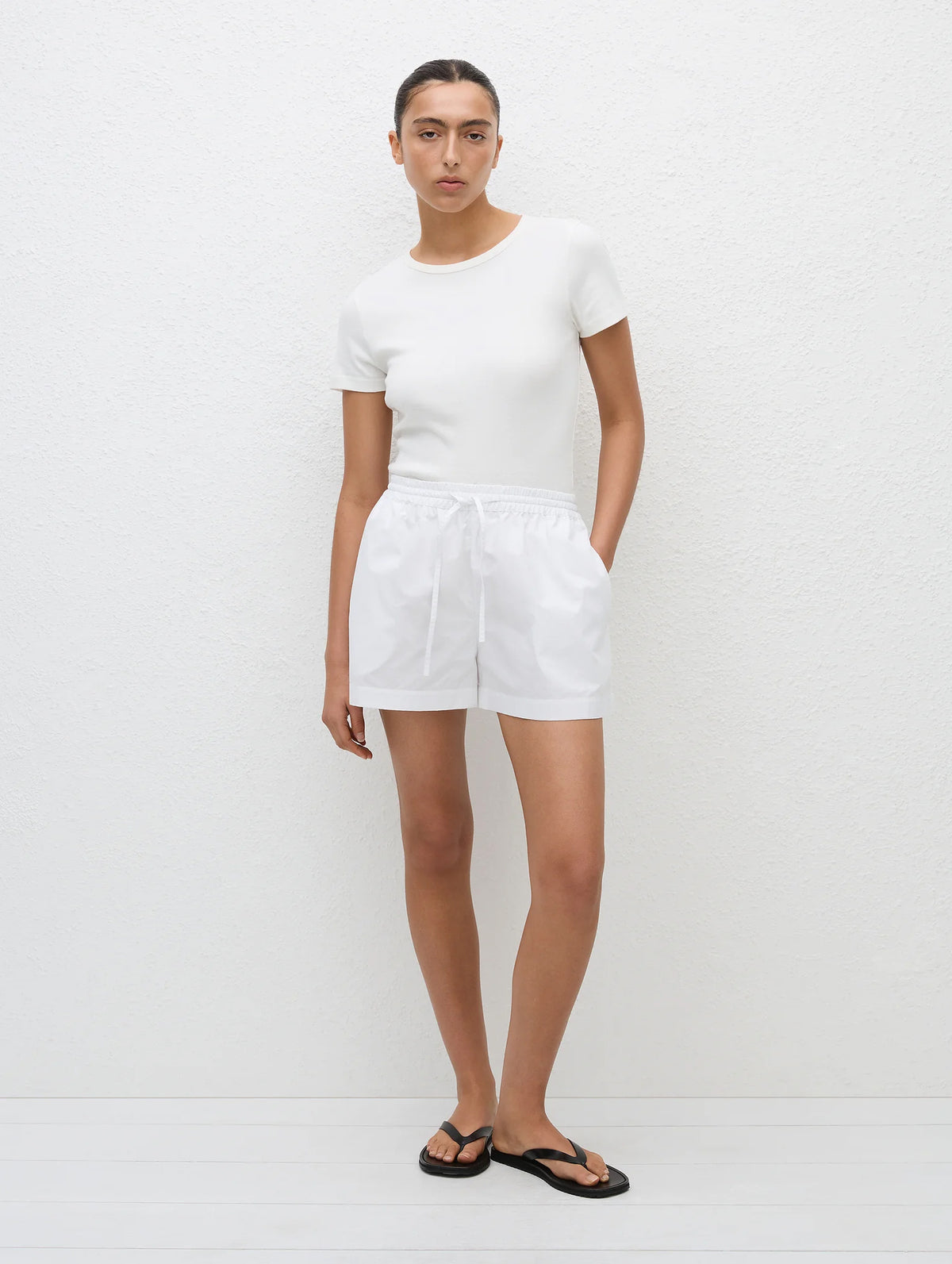 Relaxed Cotton Short in White