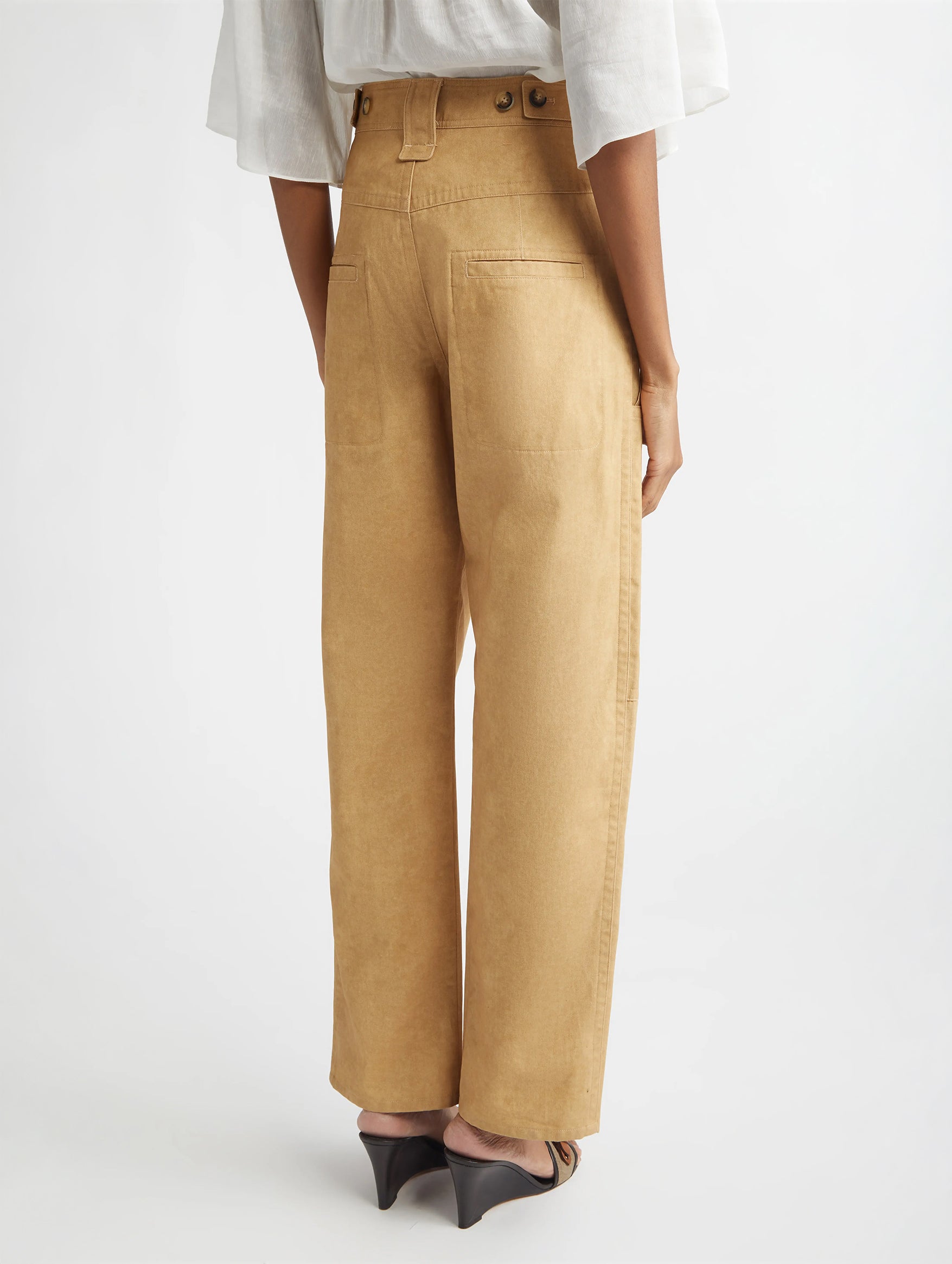 Rhil Pants in Beige