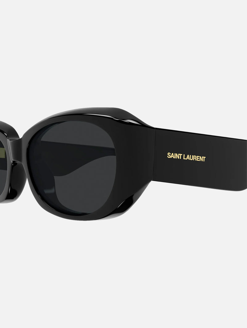 SL868 001 in Black