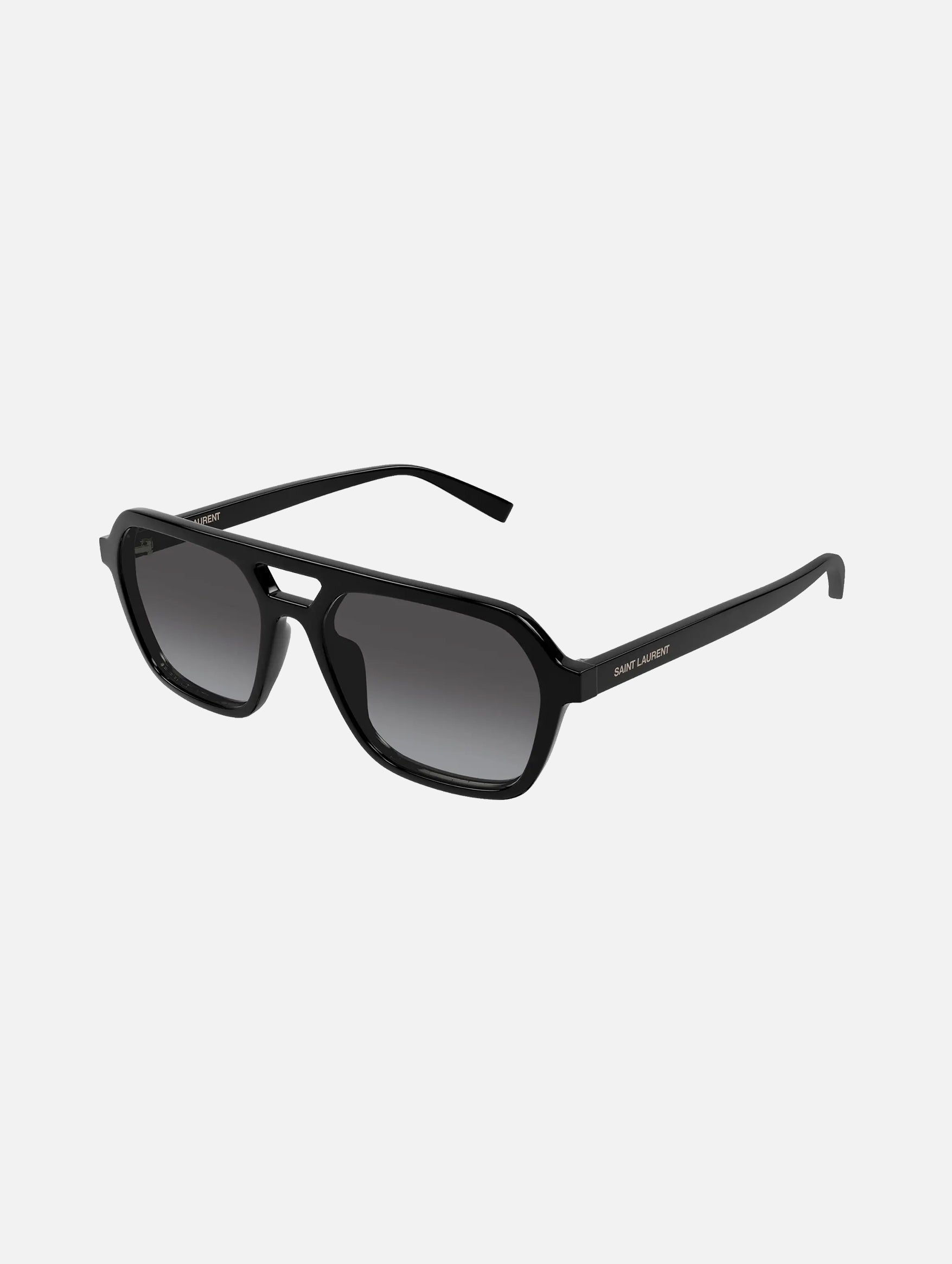 SL905 001 in Black
