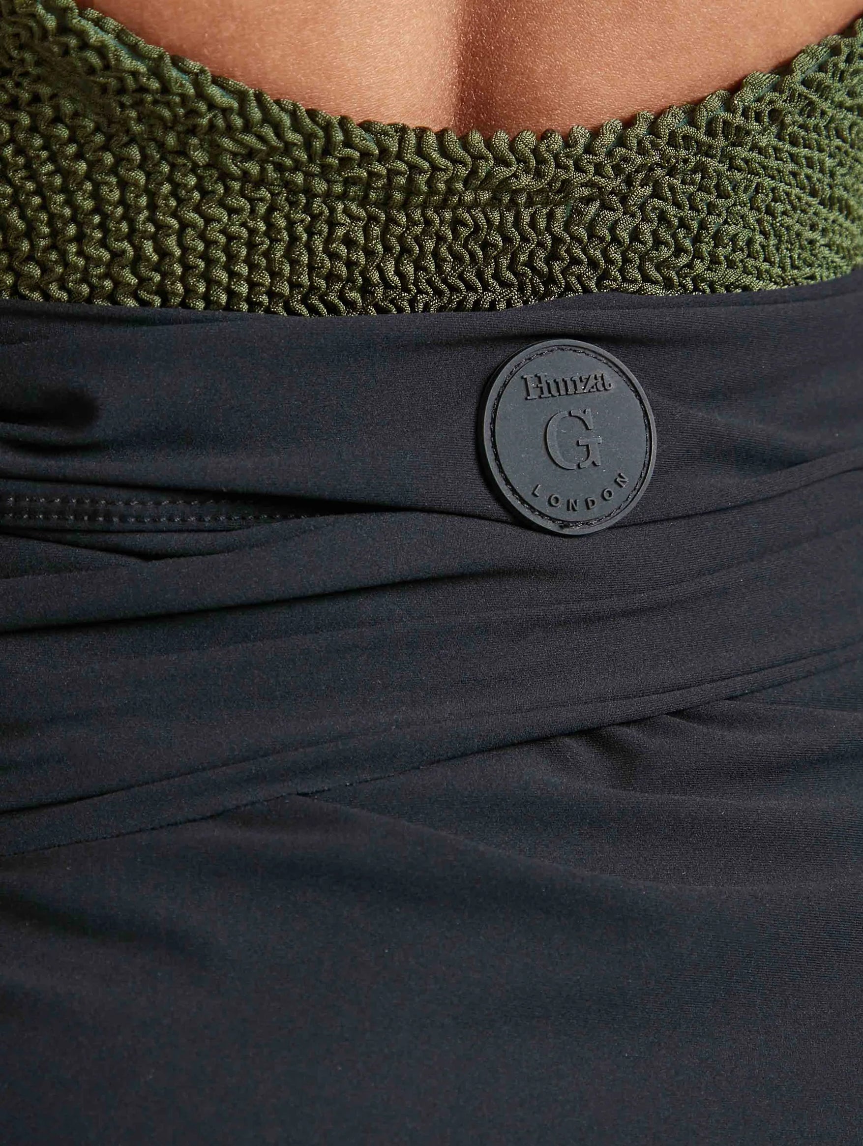 Short Sarong in Black