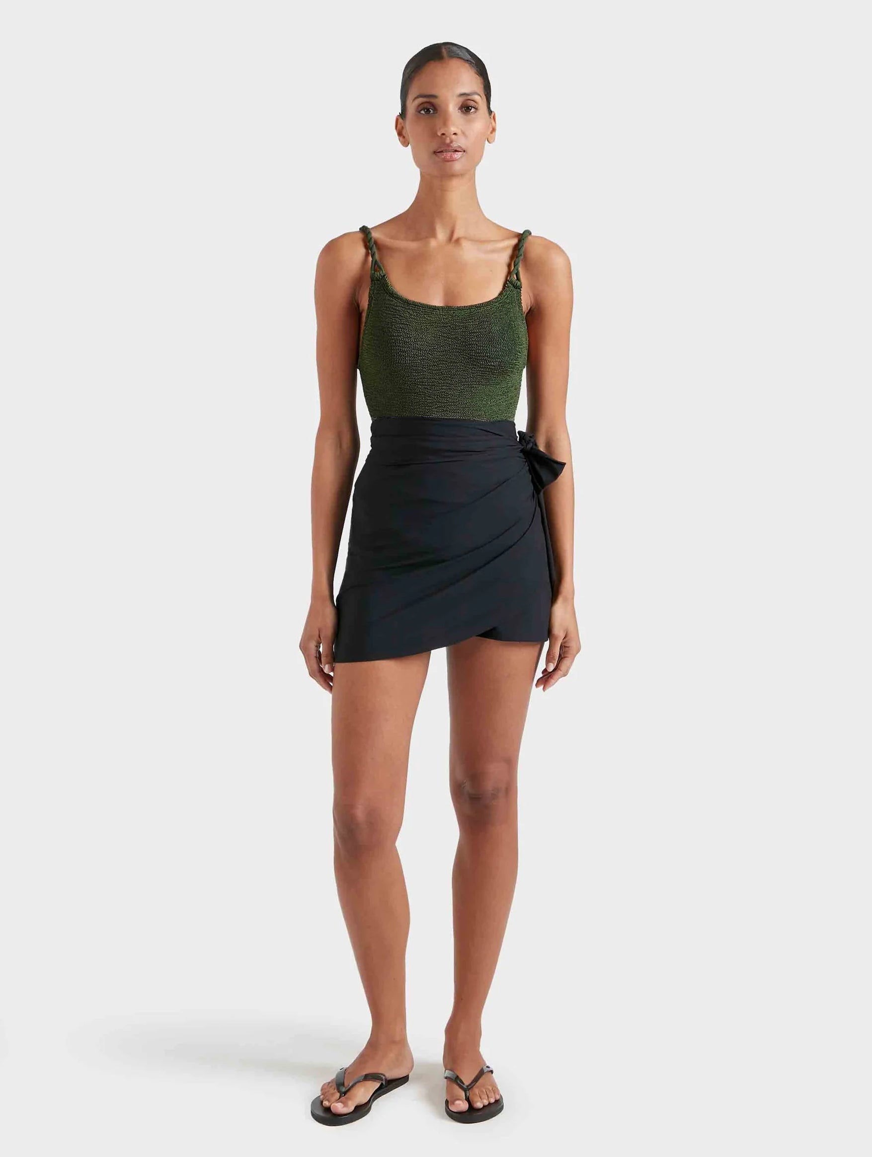 Short Sarong in Black