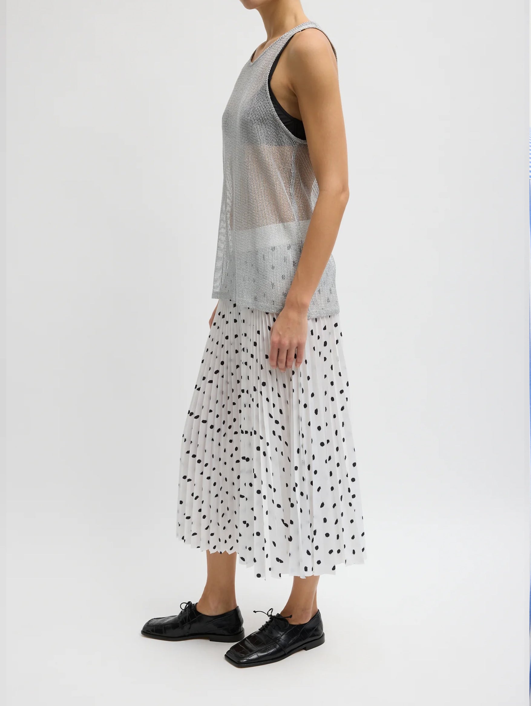 Scribble Dot Print Pull On Pleated Skirt in White and Black Multi