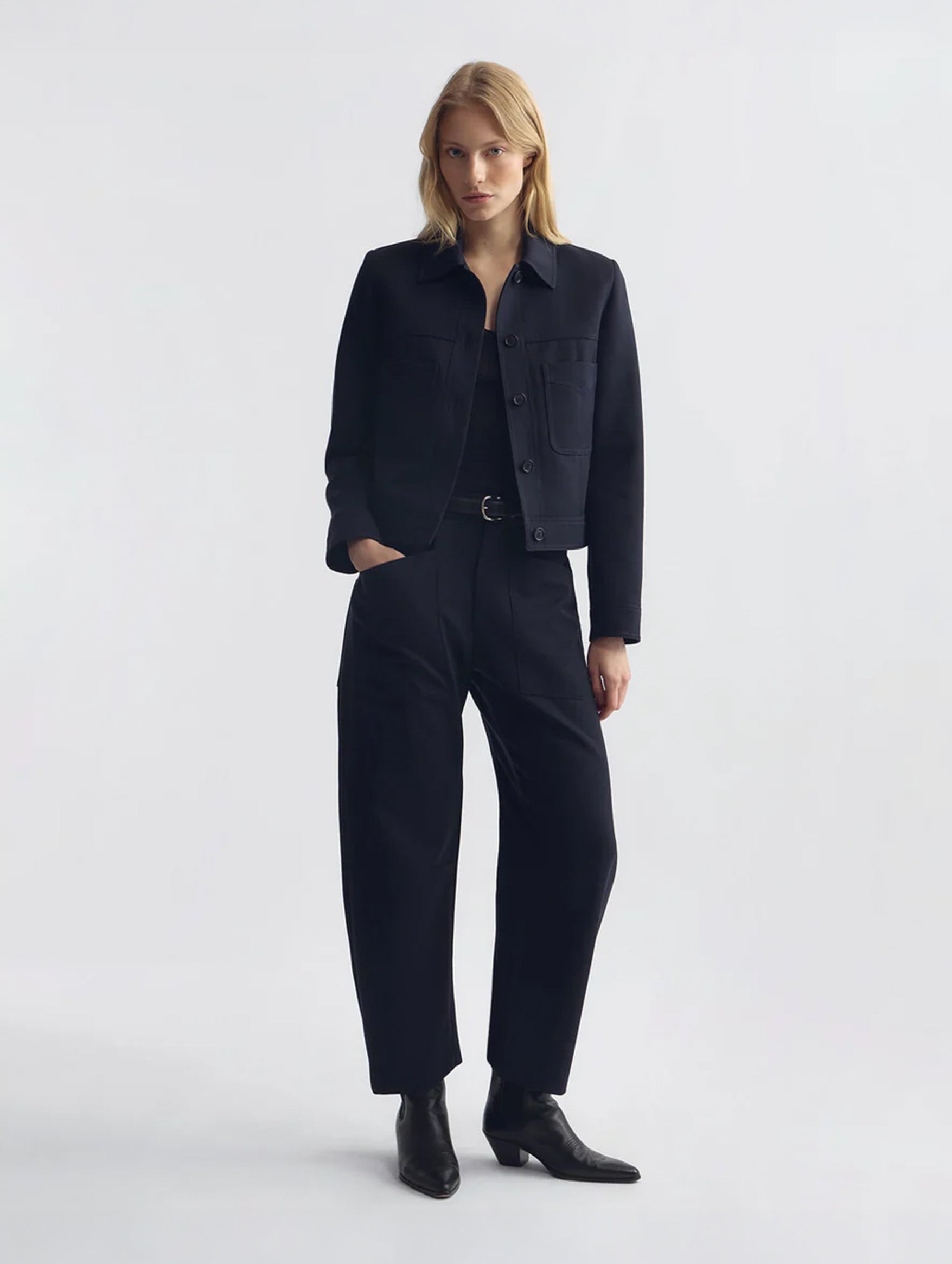 Shon Wool Pant in Midnight