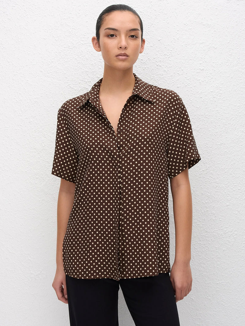 Short Sleeve Silk Shirt in Polka Dot Chocolate