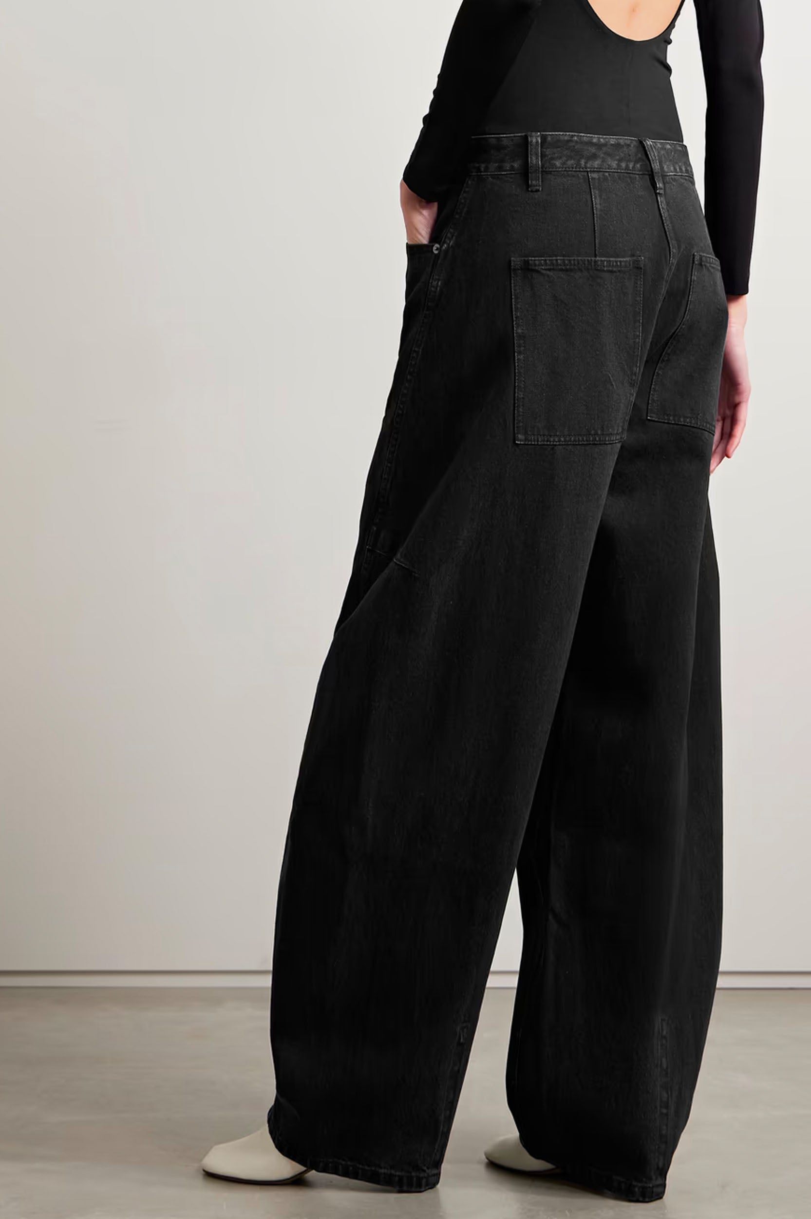 Sid Jean in Black Denim - Regular