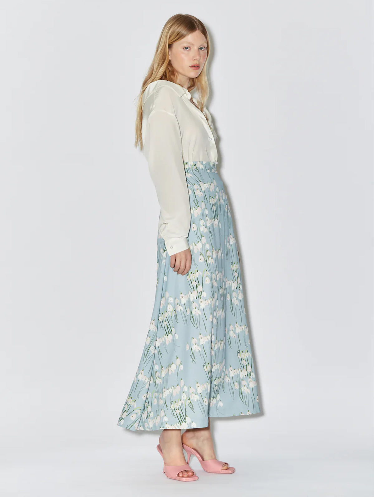 Leanne Midi Skirt in Snowdrop Blue