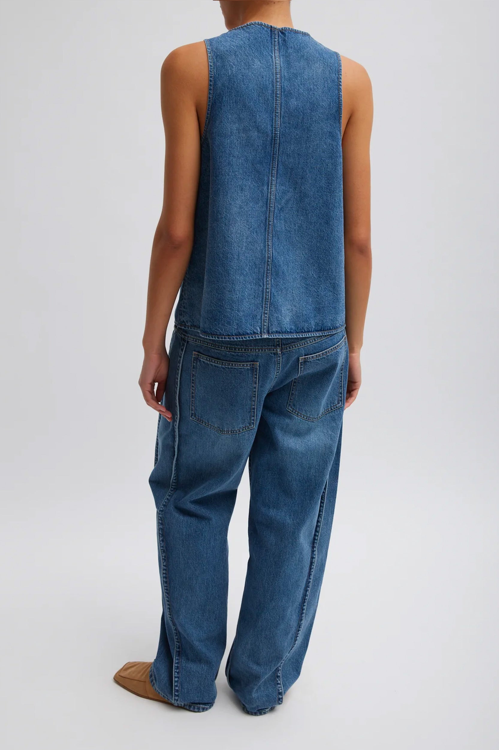 Spring Denim Tuck Jean in Classic Blue - Regular