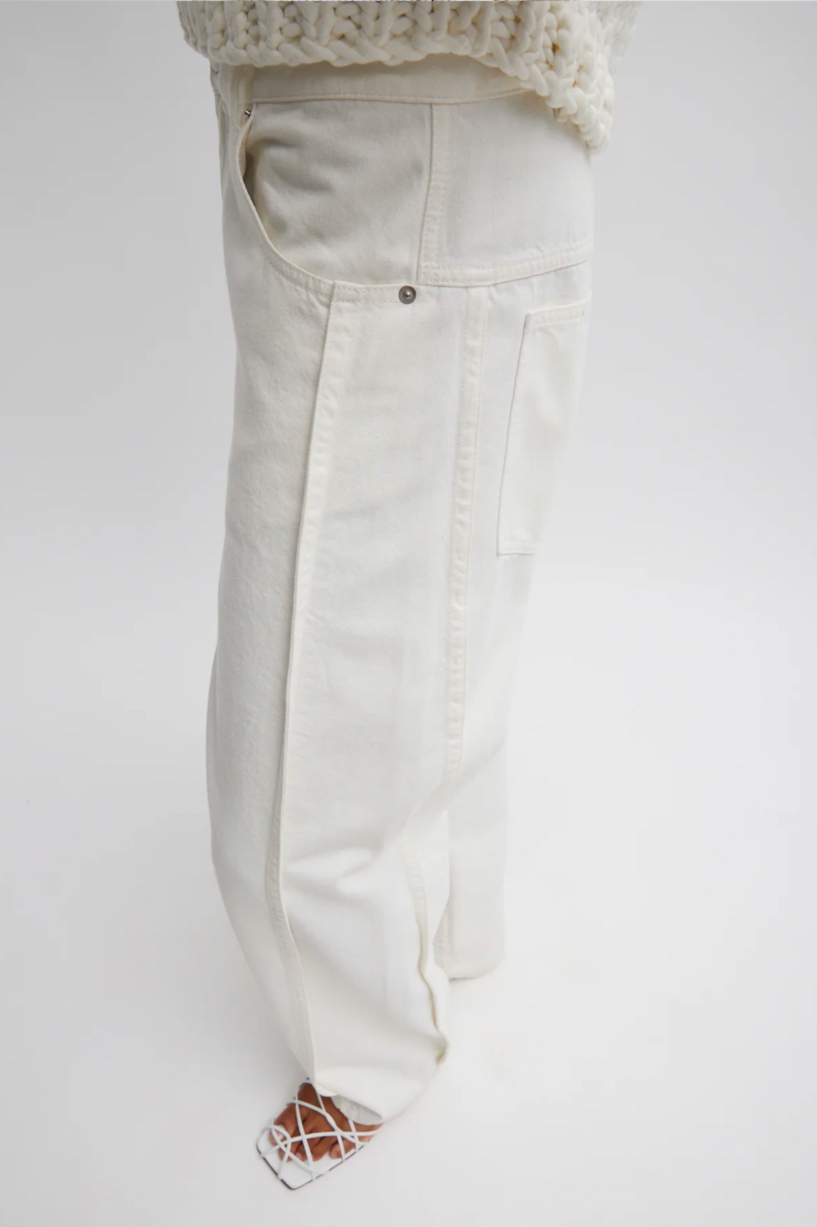 Spring Denim Tuck Jean in White - Regular