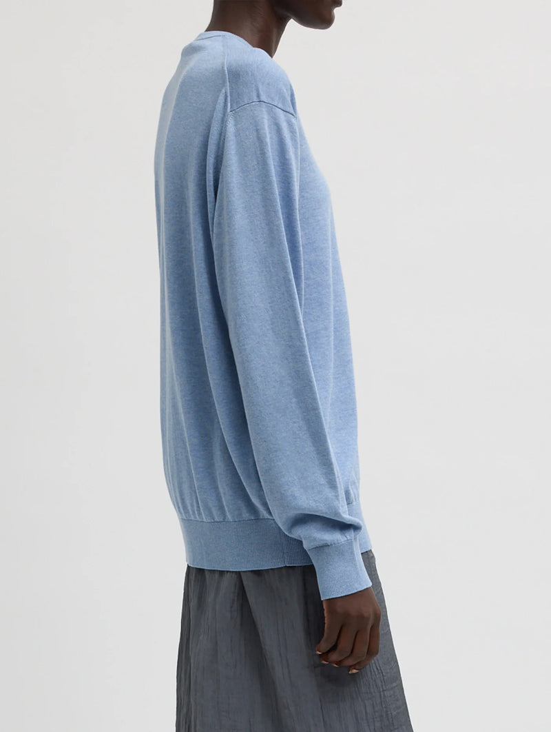 Super Fine Gauge Perfect V-Neck Mens Pullover in Blue Melange