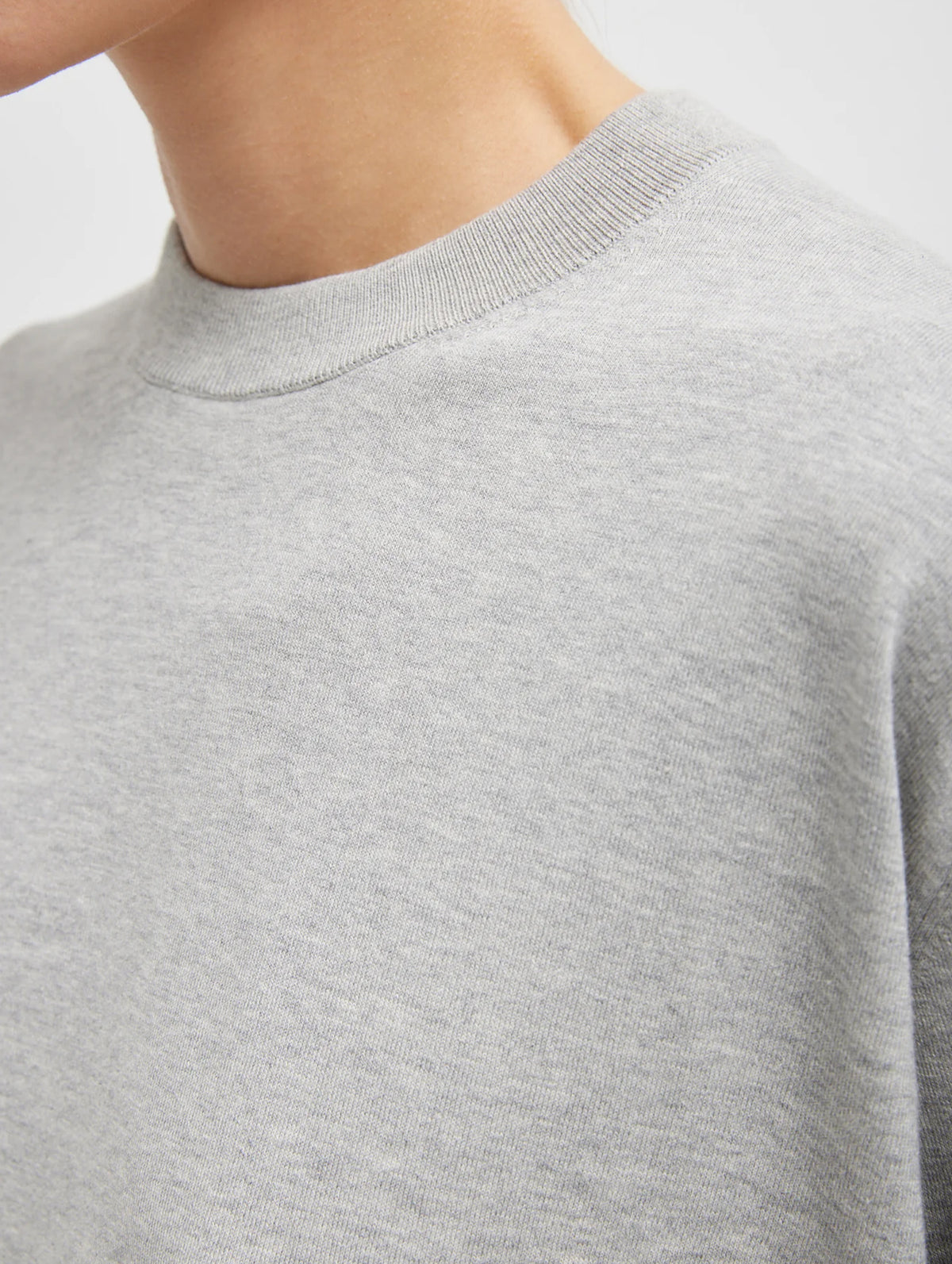 Perfect Men's Pullover in Heather Grey