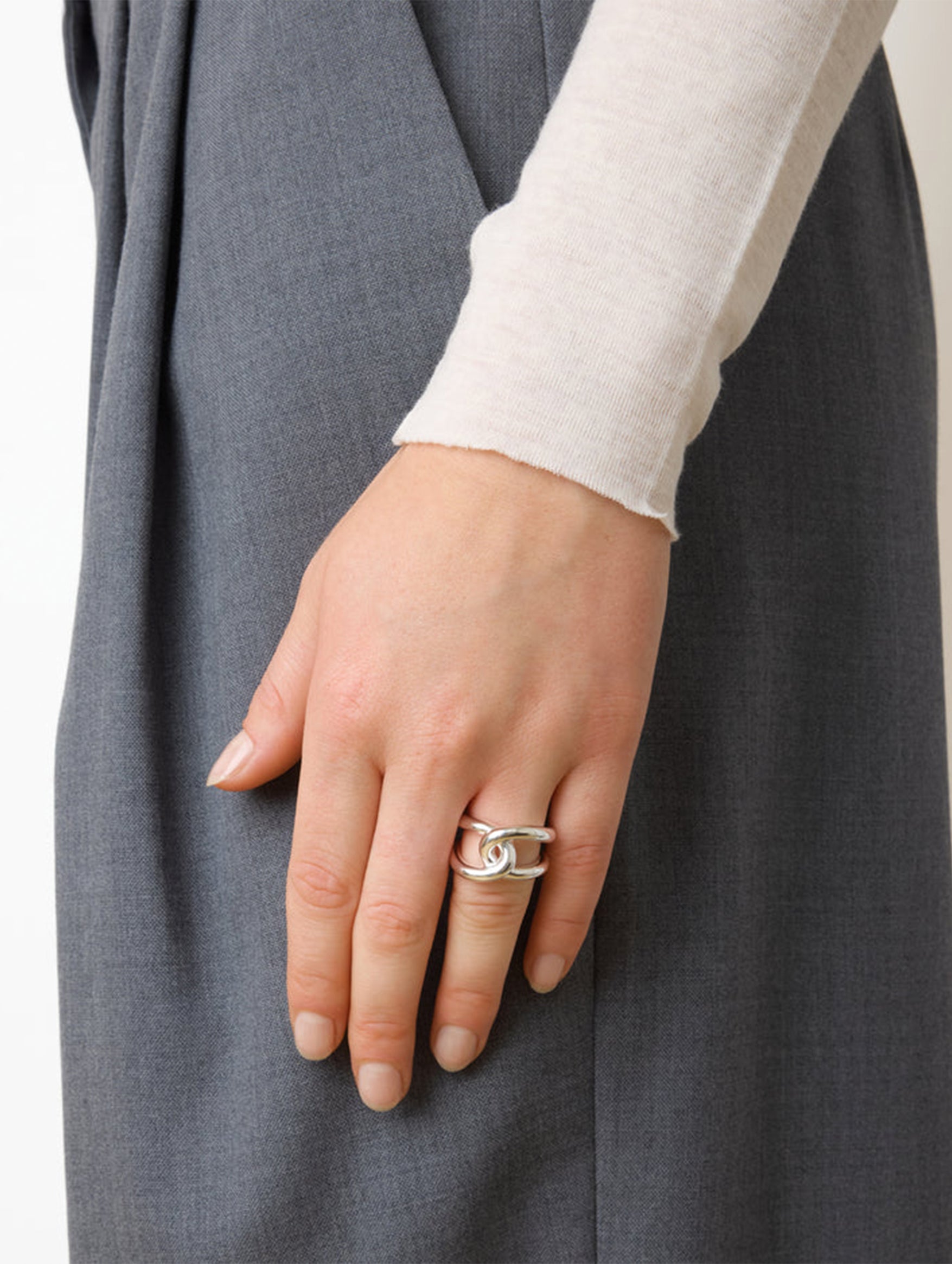 The Agnes Ring in Silver