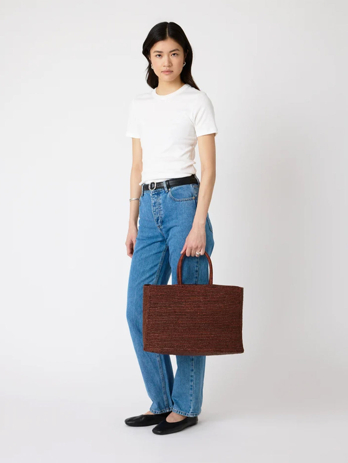 The Charlotte Raffia Bag Large in Chestnut Brown