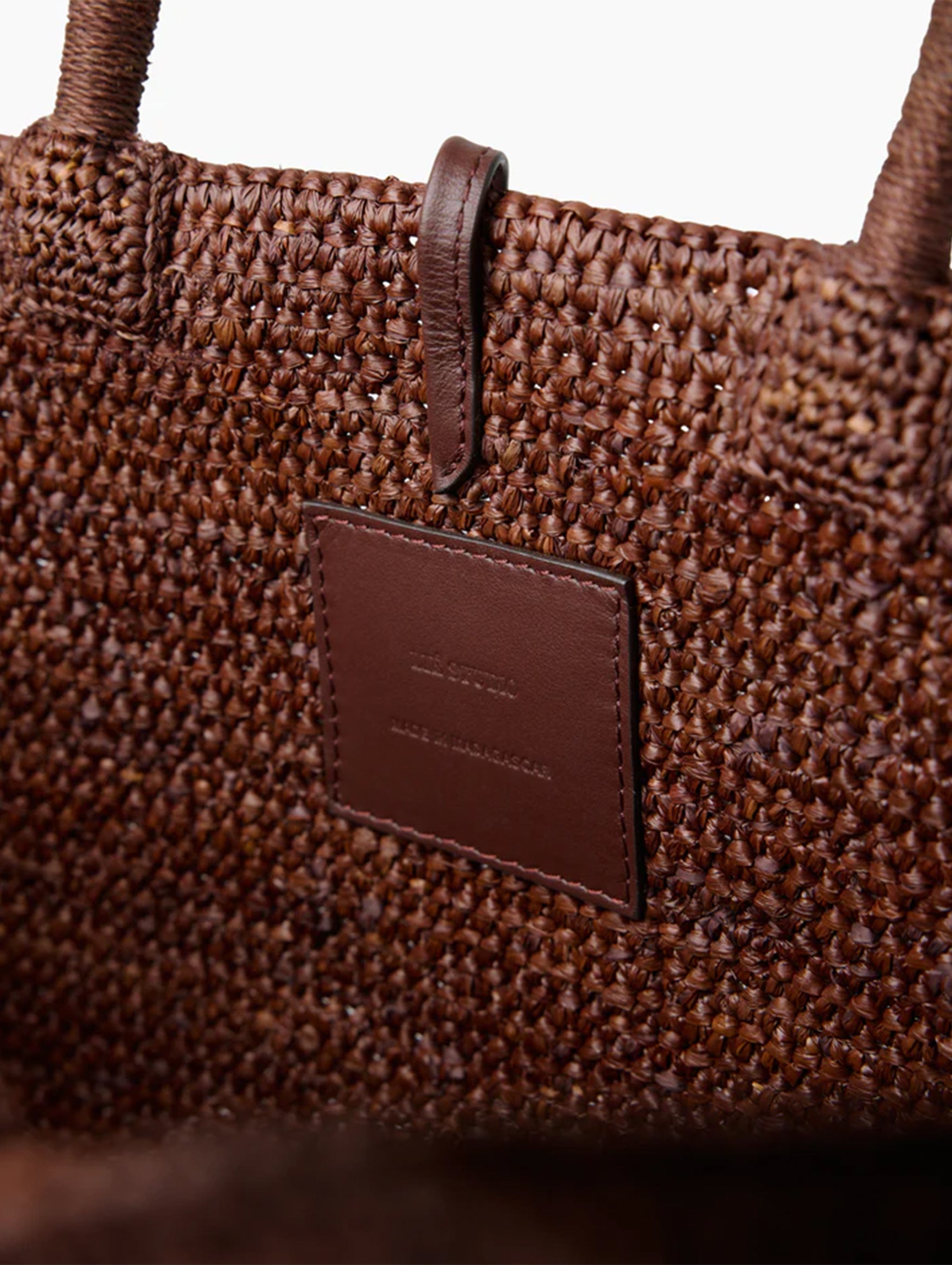 The Charlotte Raffia Bag Large in Chestnut Brown