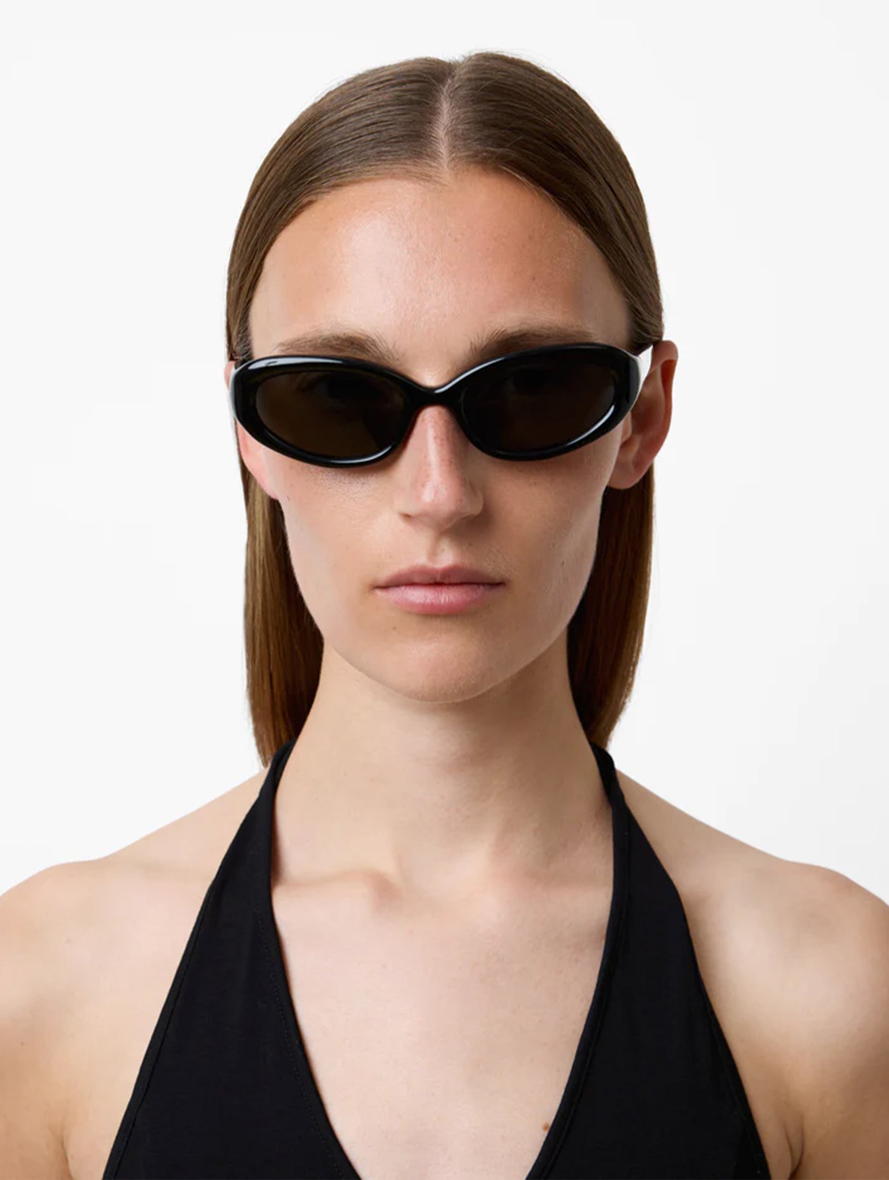 The Robyn Sunglasses in Black