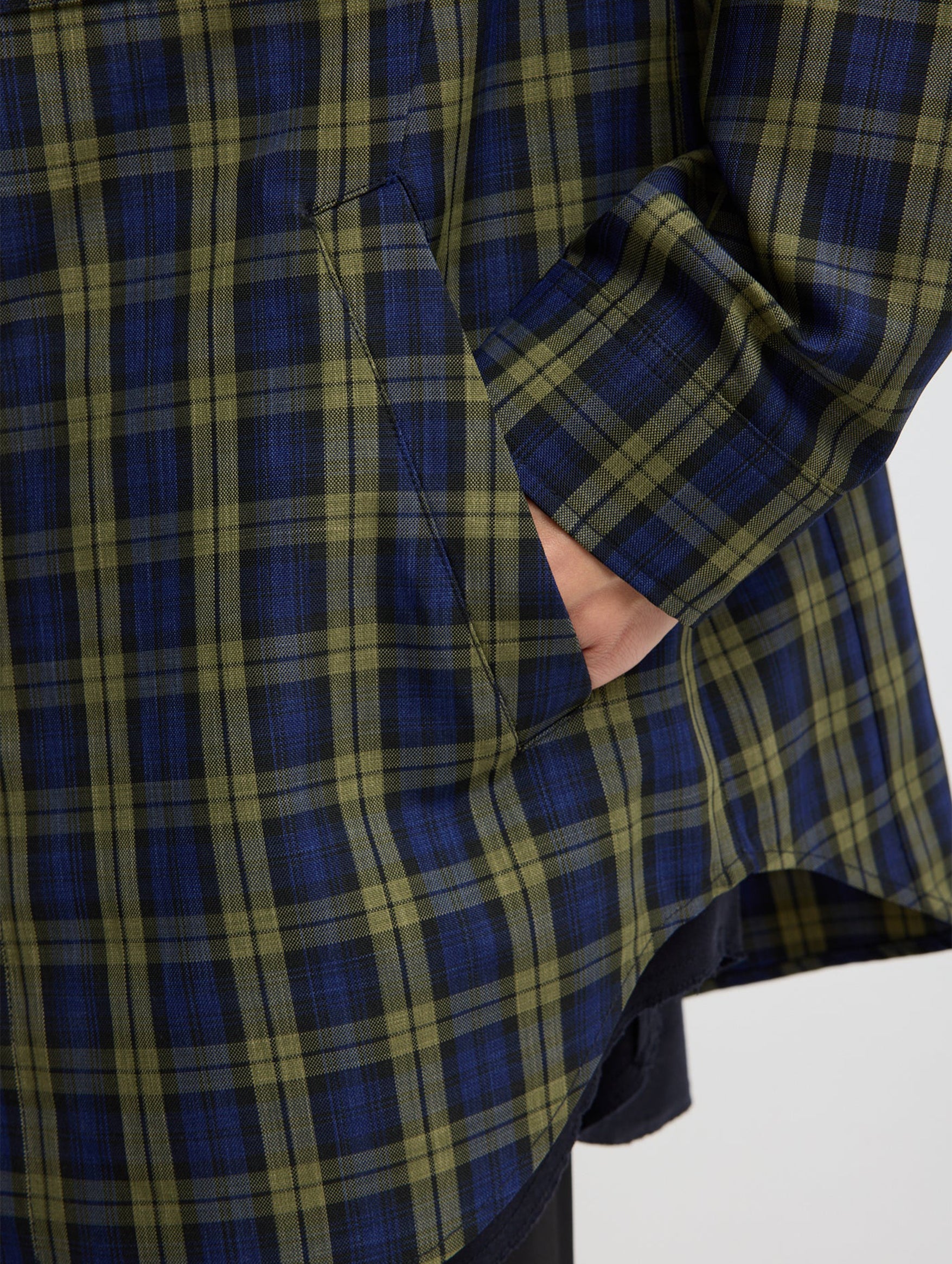 Techy Plaid Easy Shirt Jacket in Blue Multi