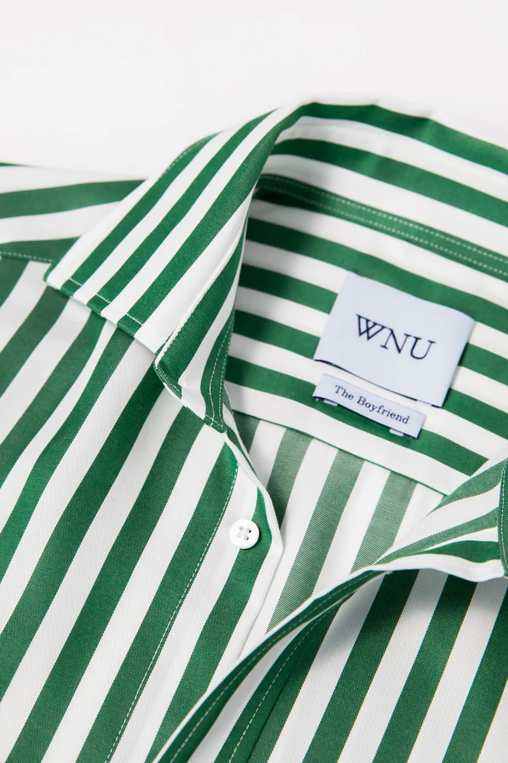 The Boyfriend Shirt in Forest Green Stripe