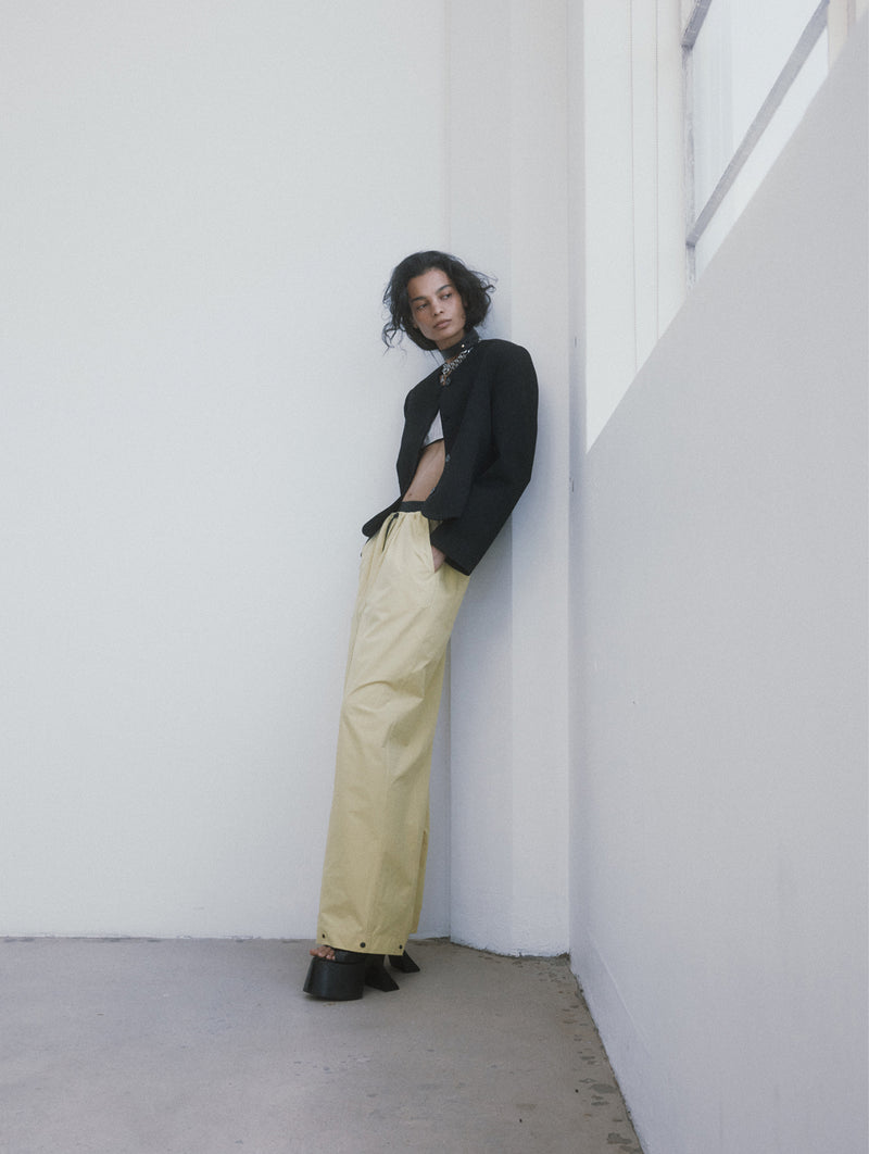 Tilmens Blazer in Black Satin