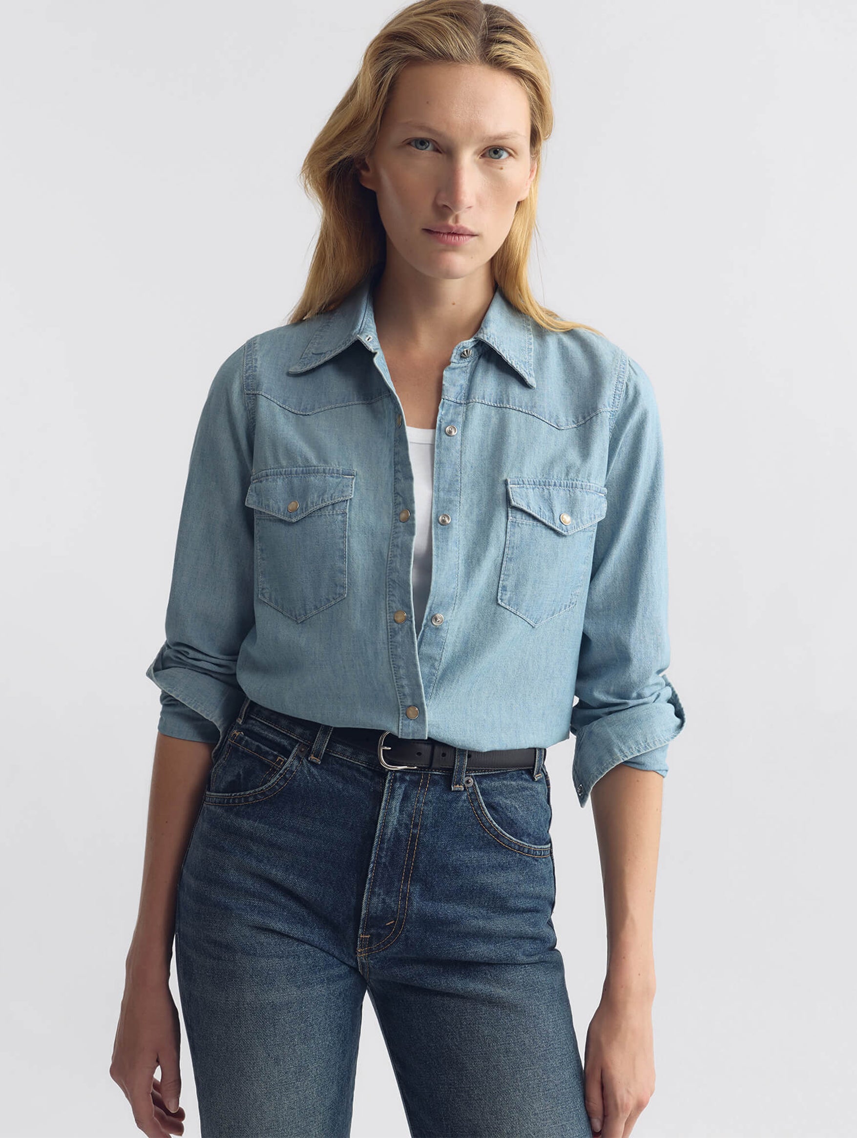 Travis Shirt in Indigo Chambray