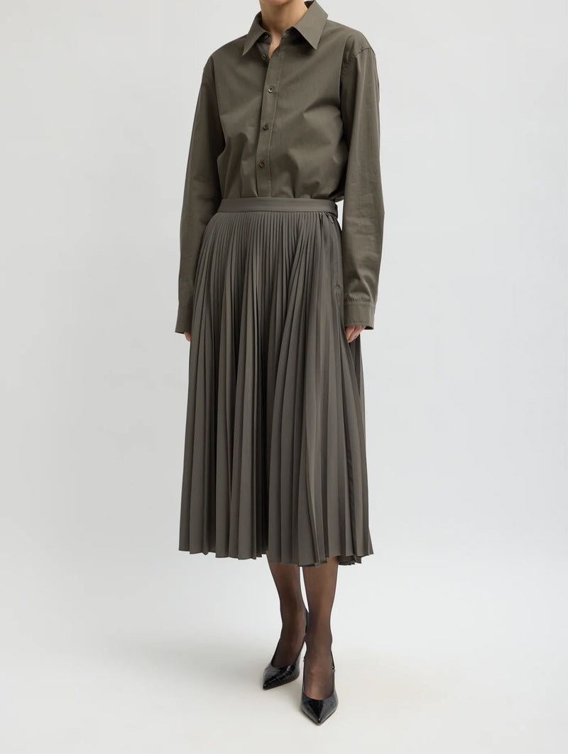 Tropical Wool Pleating Sunray Skirt in Dark Stone