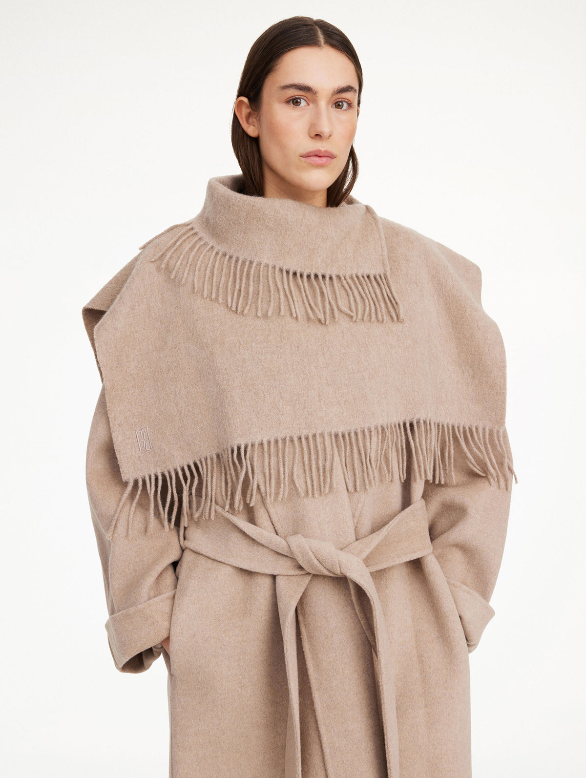 Turtla Wool Fringe Bib in Grey Brown