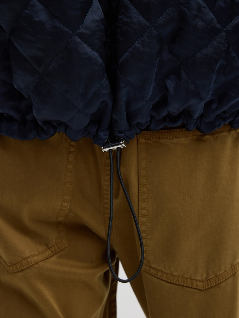 Garment Dyed Stretch Twill Short Tuck Pant in Dark Tan