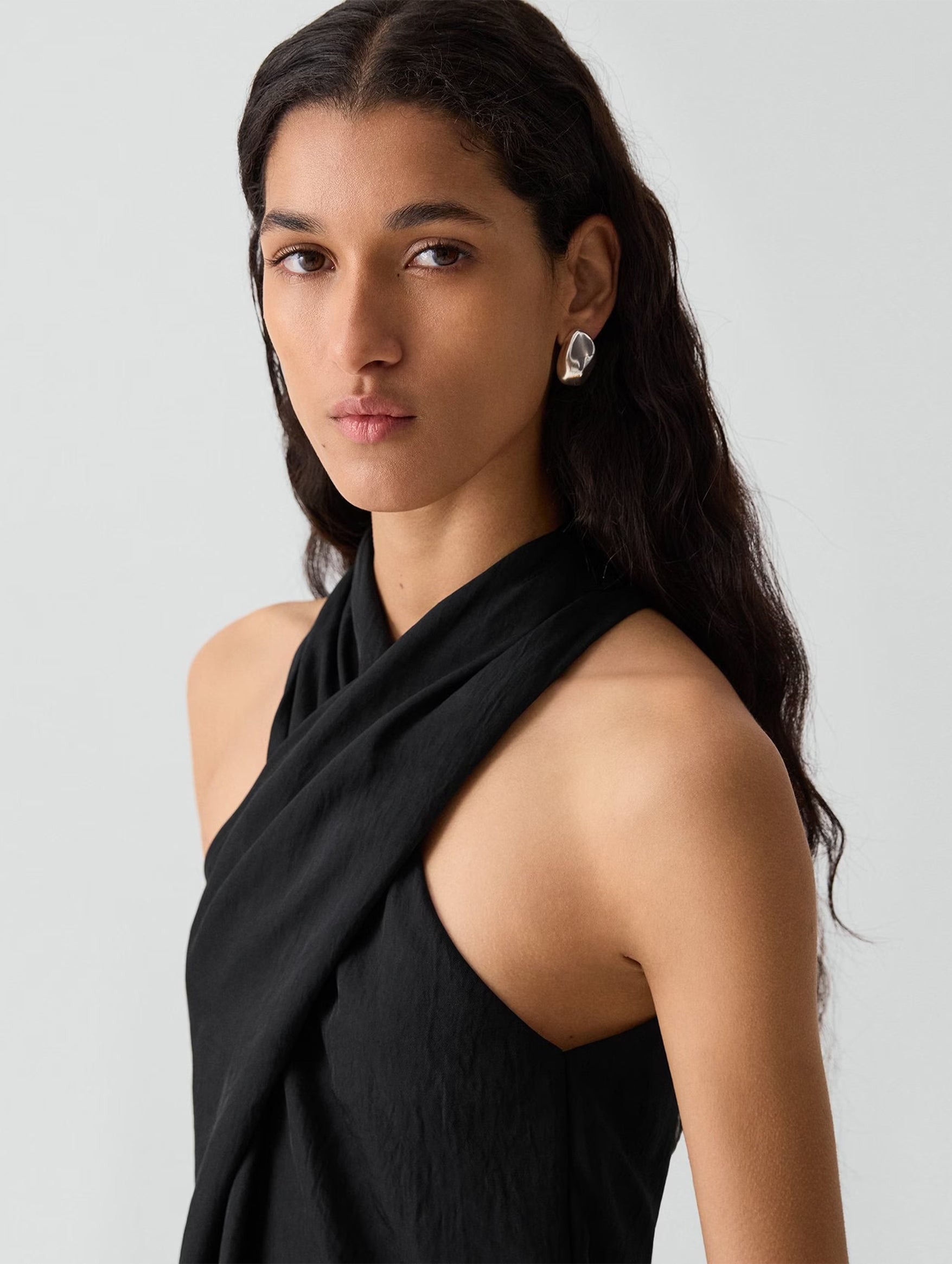 Twisted Halter Top in Black