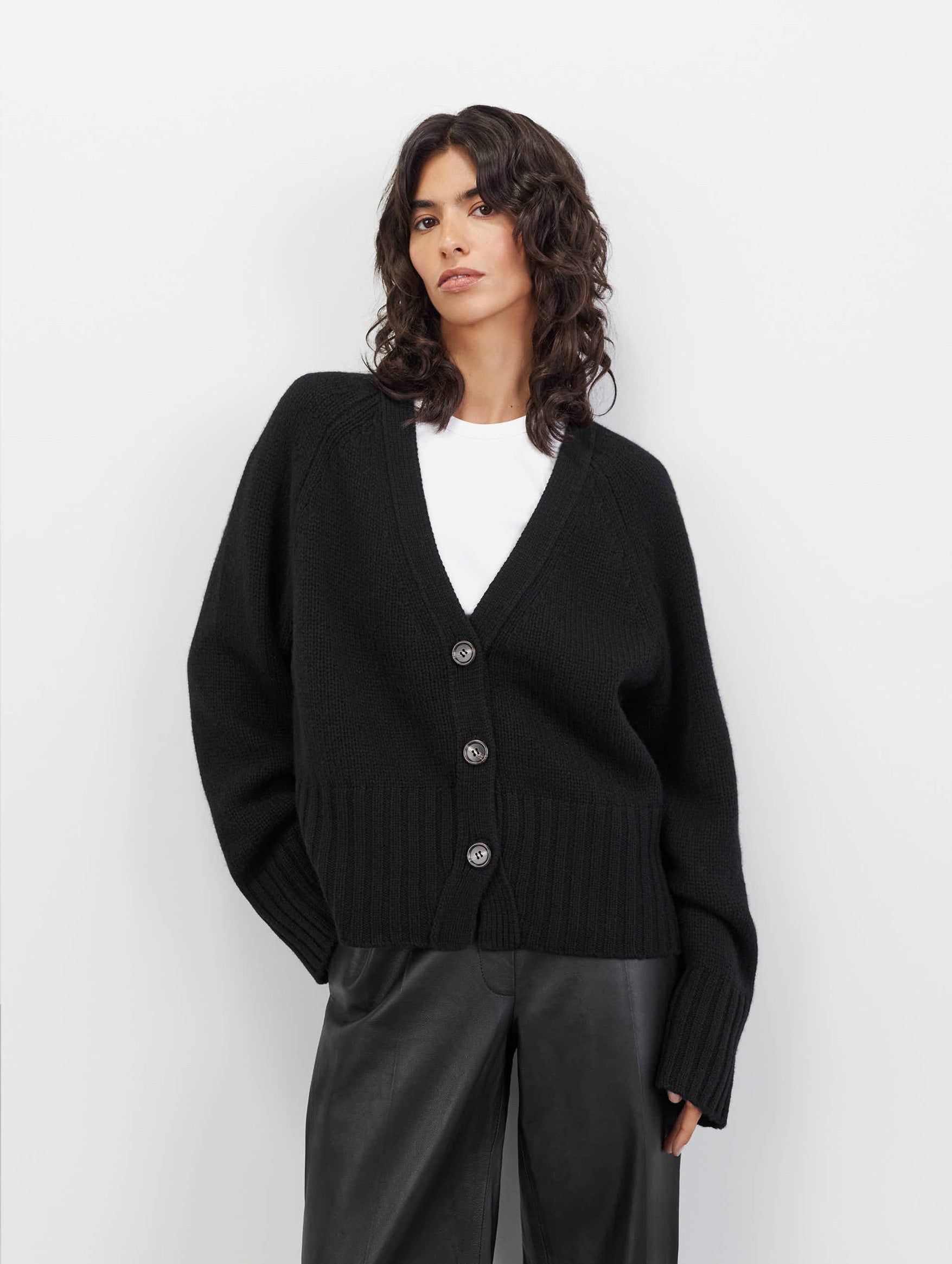 V Neck Cashmere Cardigan in Black