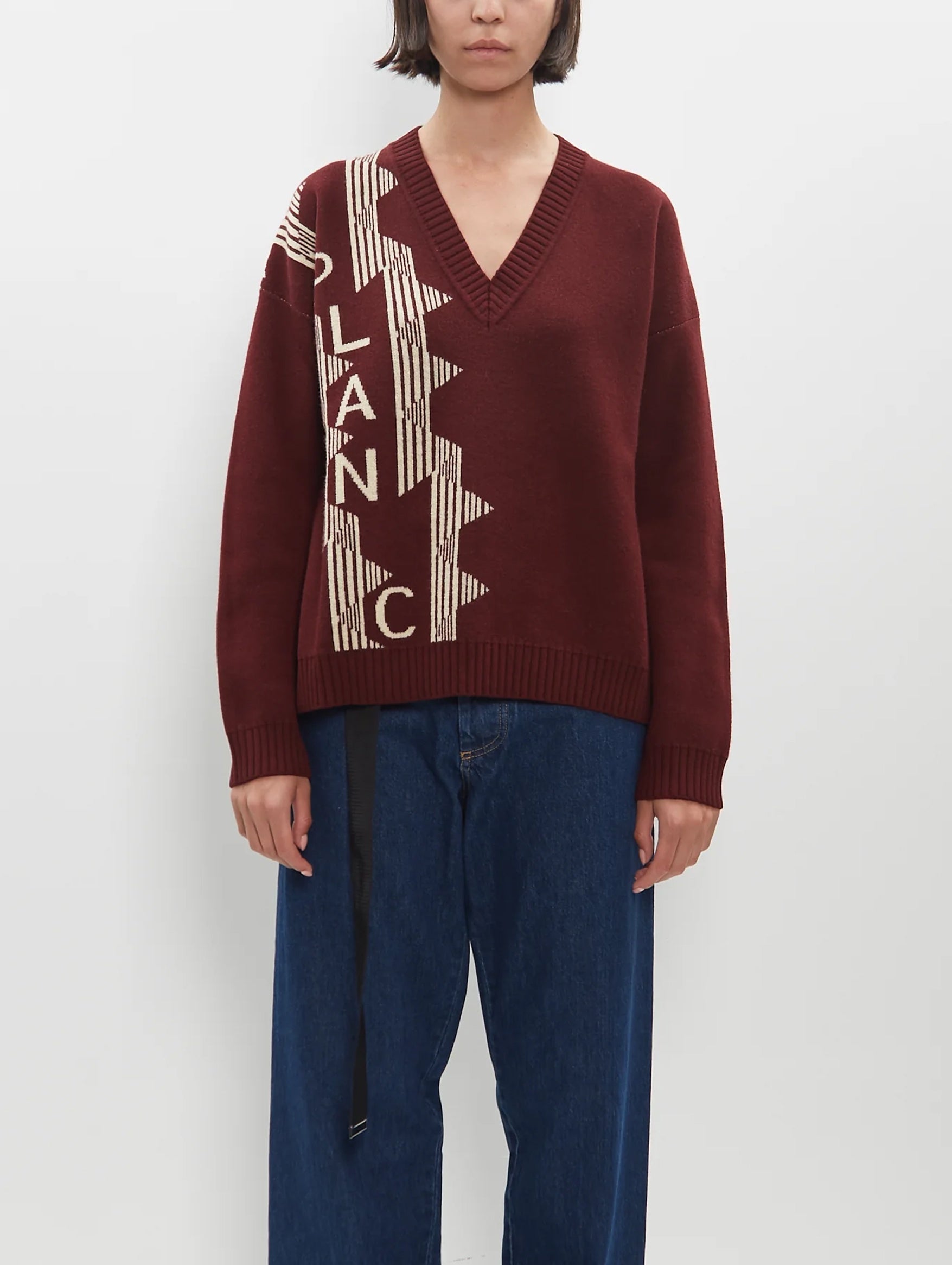 V Neck Sweater in Burgundy Jacquard