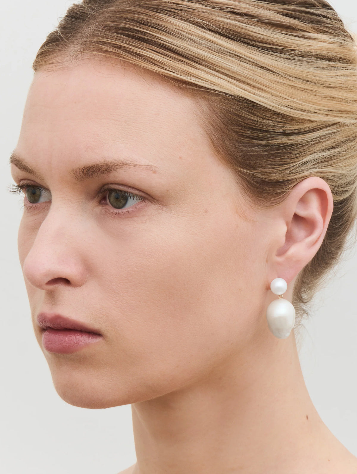 Venus Blanc Earrings