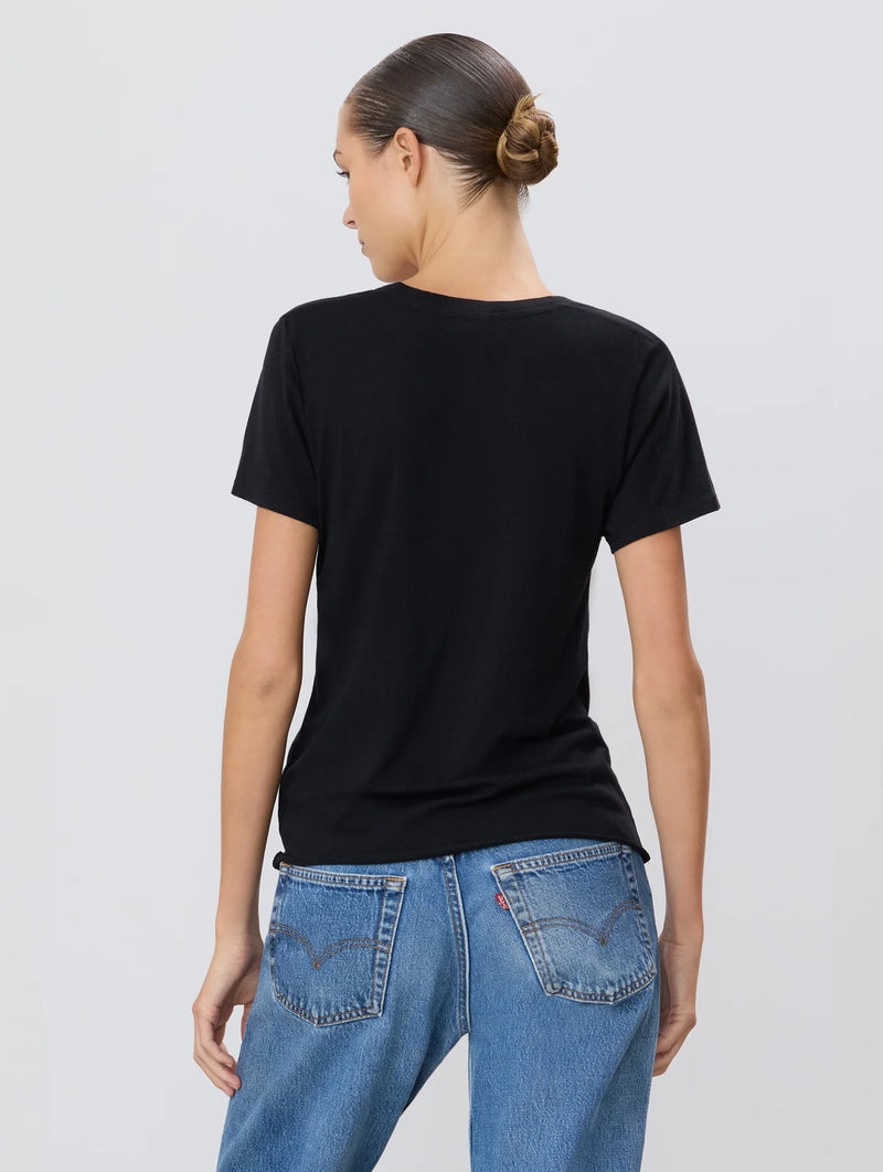 V-Neck T-Shirt in Black