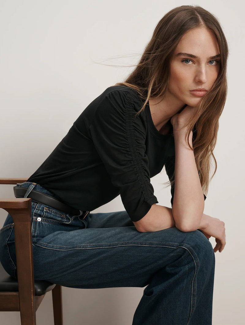 Waldorf Tee in Black