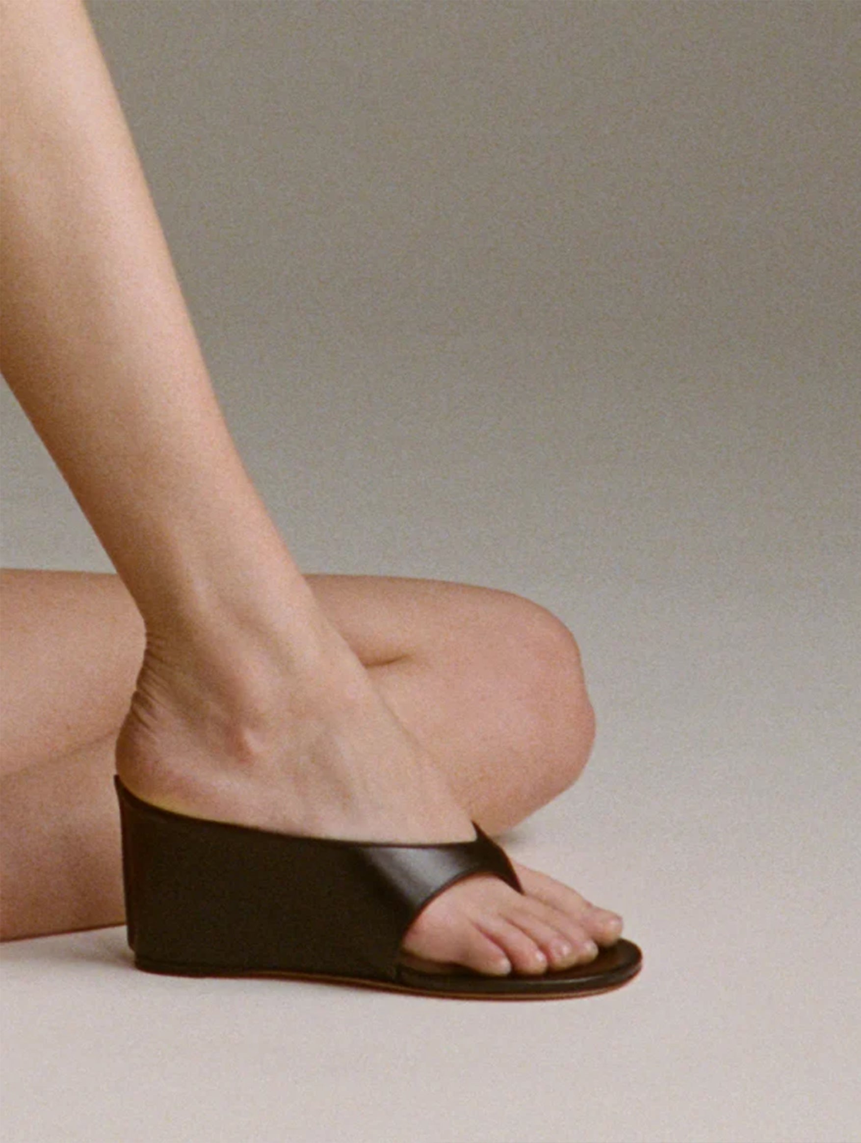 Yaga Wedge Sandal in Mocha