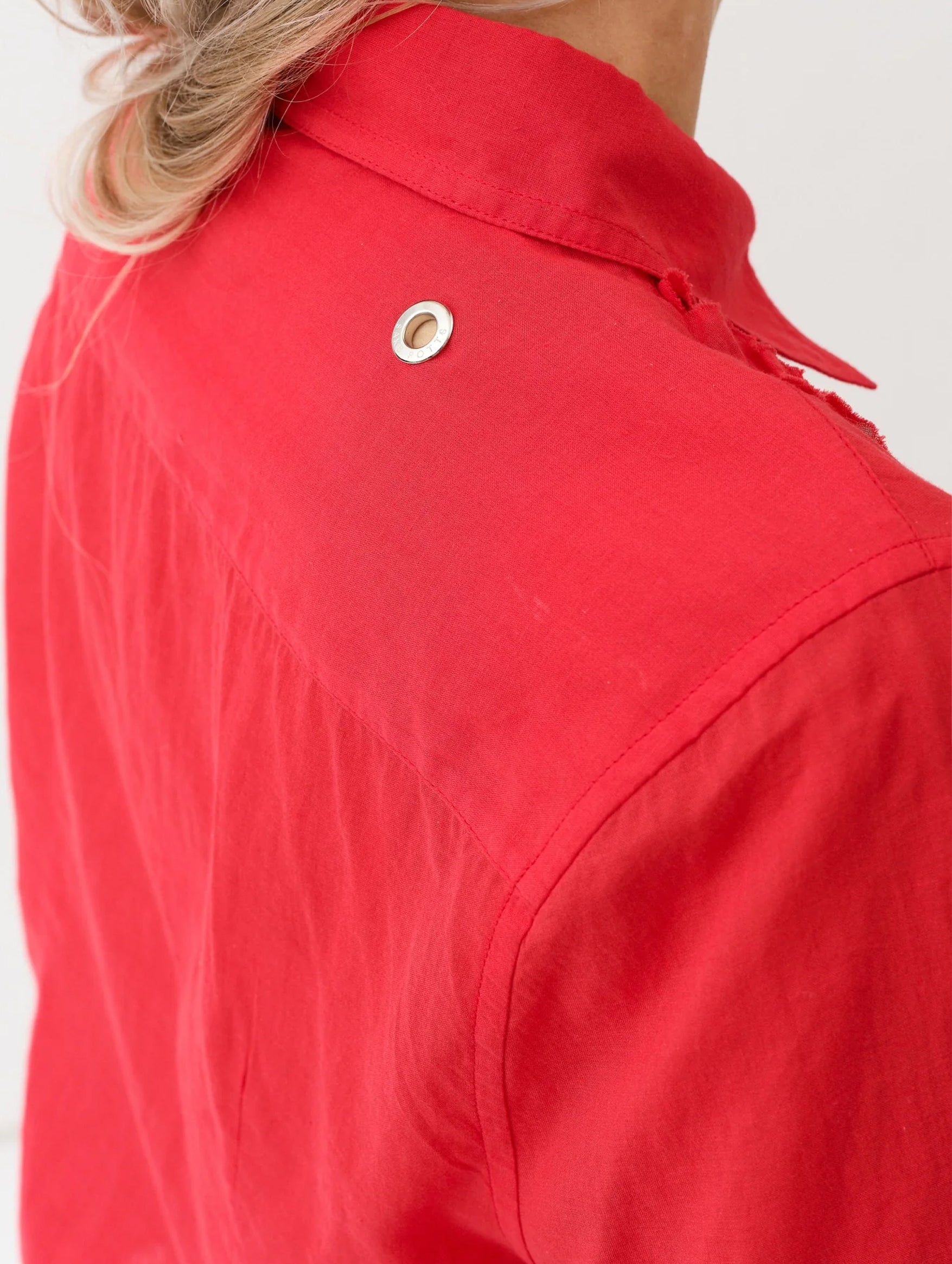 Auro Shirt in Red