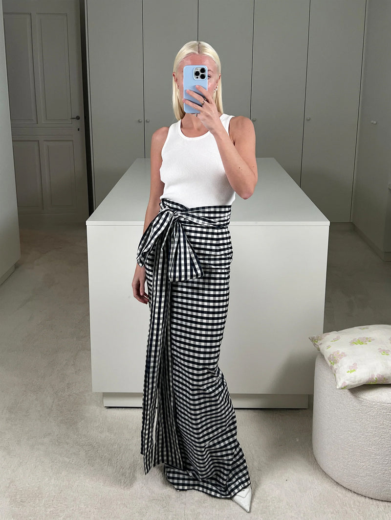 Bernard Skirt in Navy Gingham