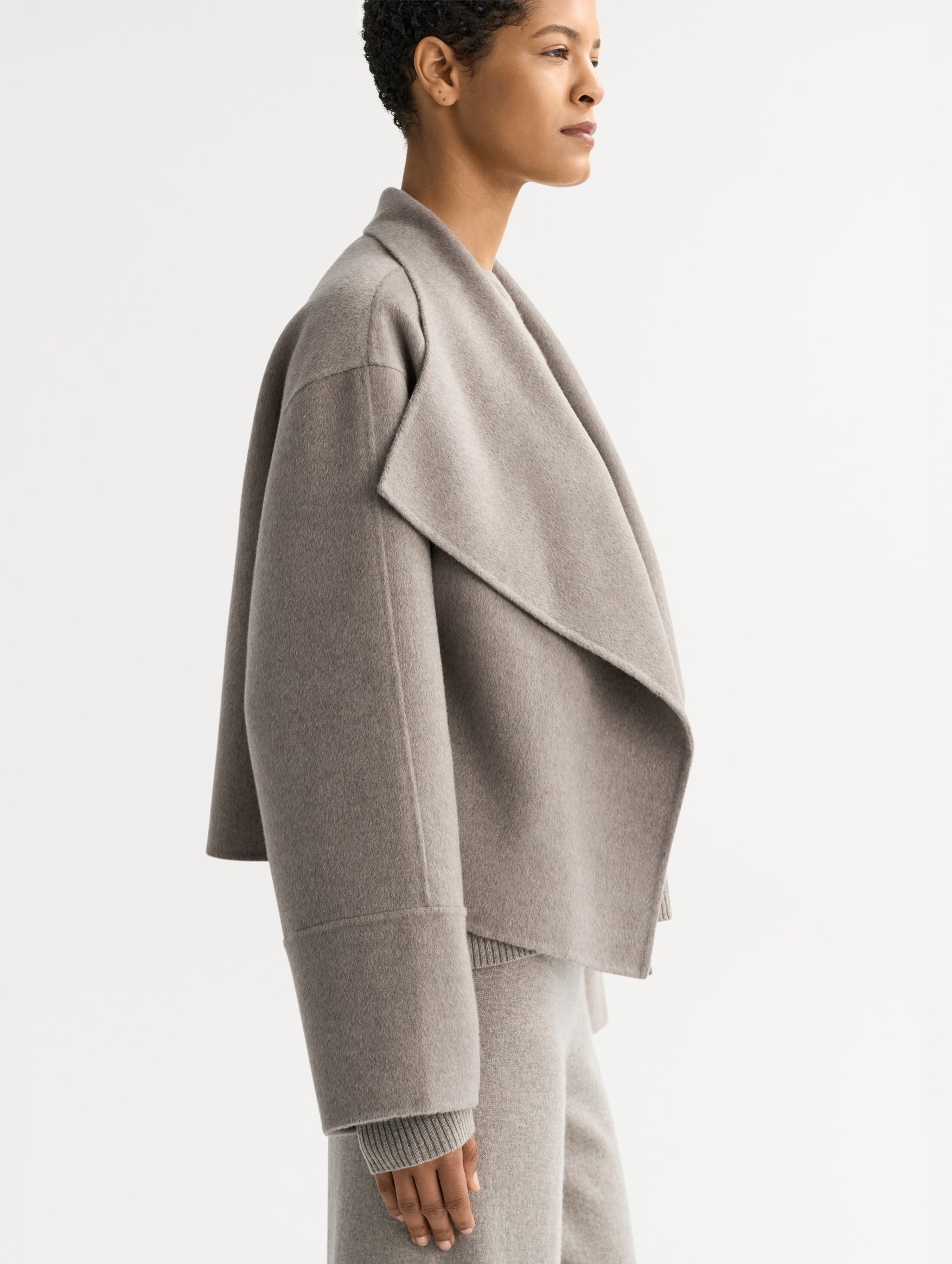 Short Cashmere Coat in Greige